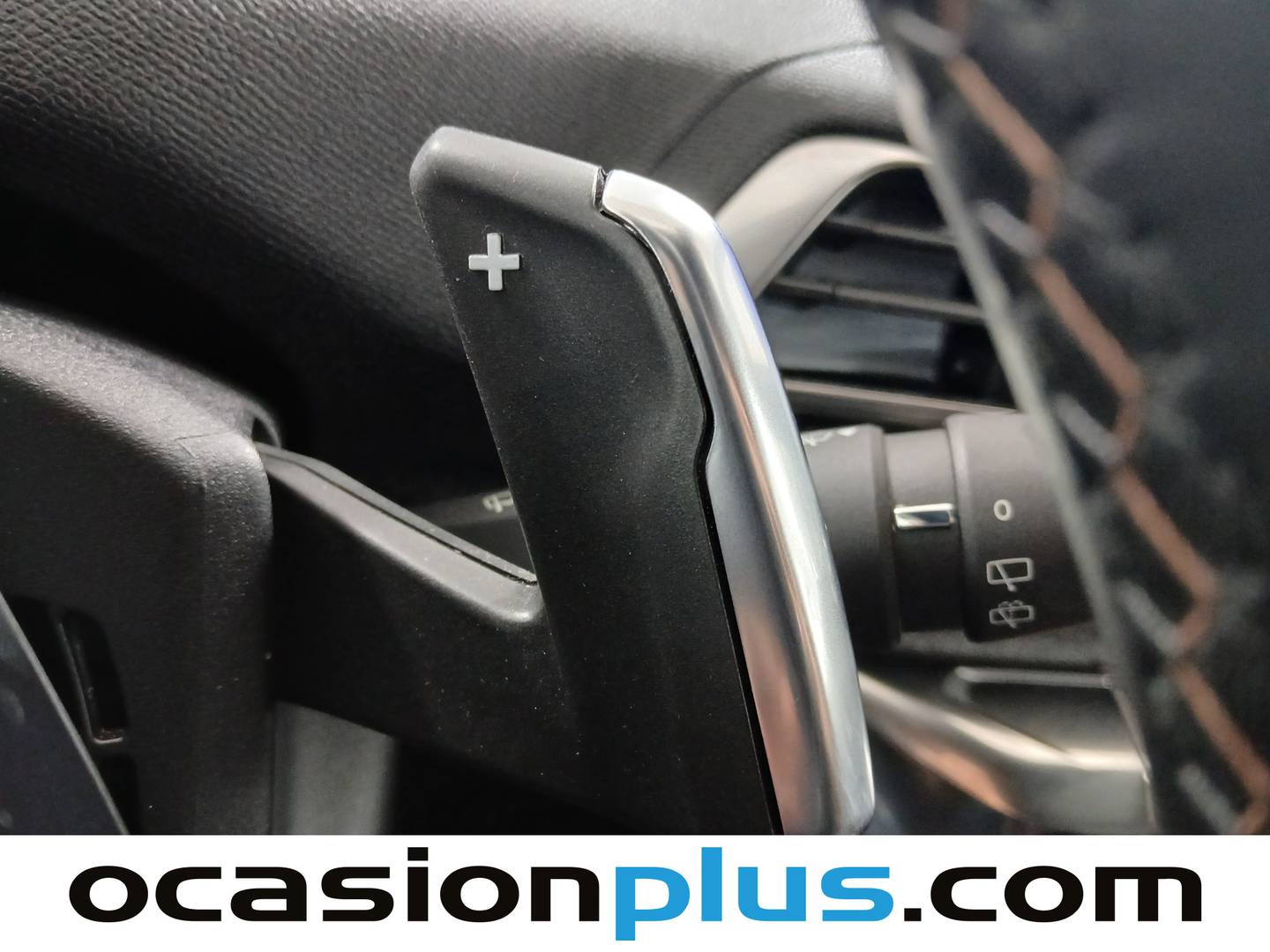 Foto Peugeot 3008 Peugeot 3008 PureTech 130 S&S GT Line EAT8 (130 CV)