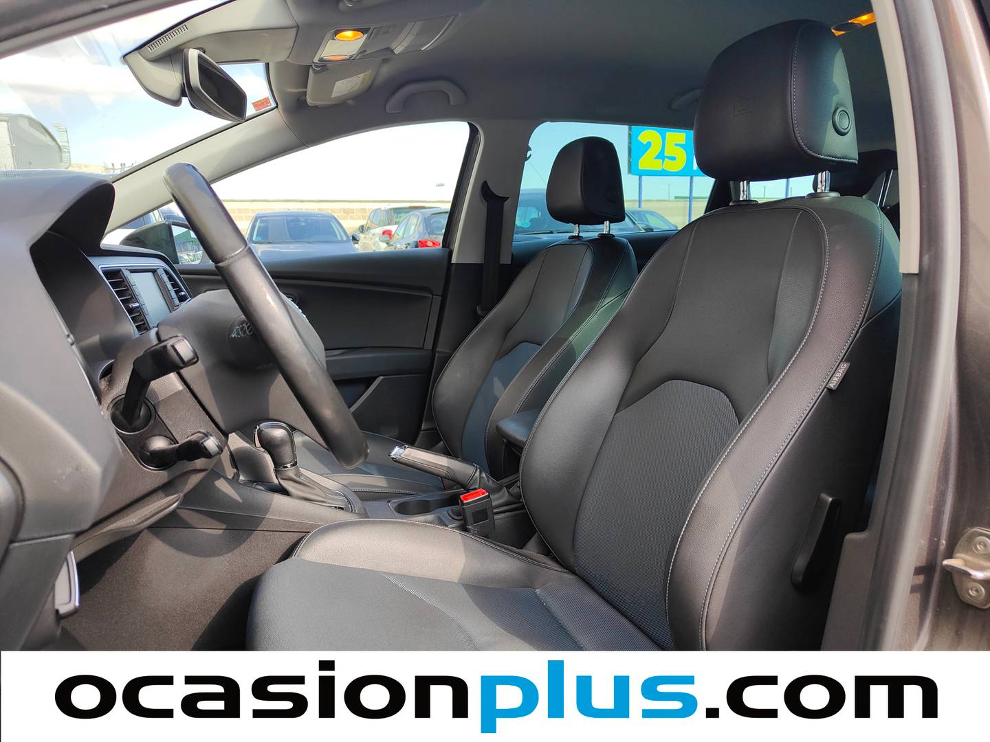 Foto asientos delanteros Seat León Seat León ST 1.4 TSI ACT S&S Style DSG (150 CV)