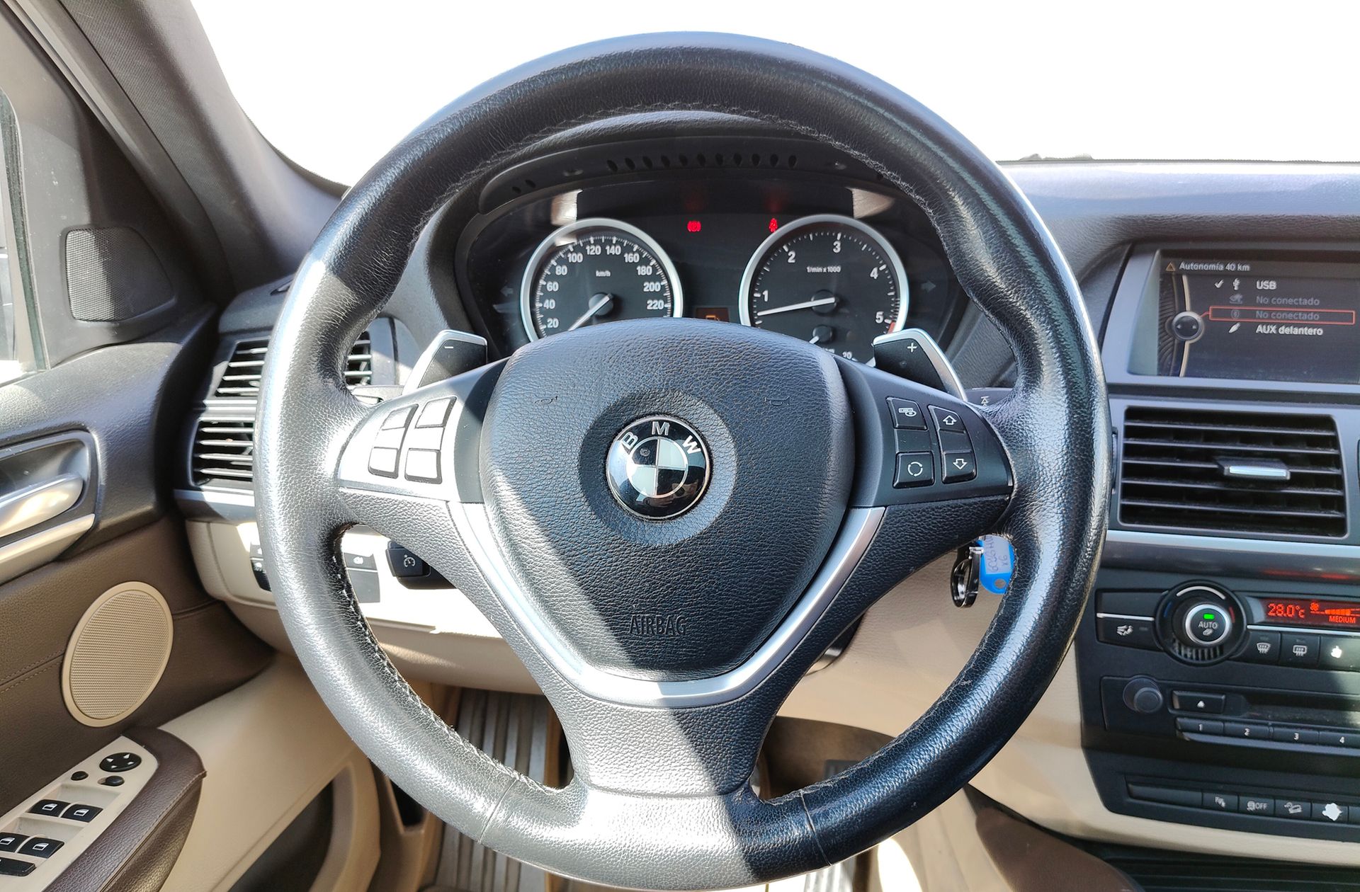 BMW X6 xDrive40d - foto 27