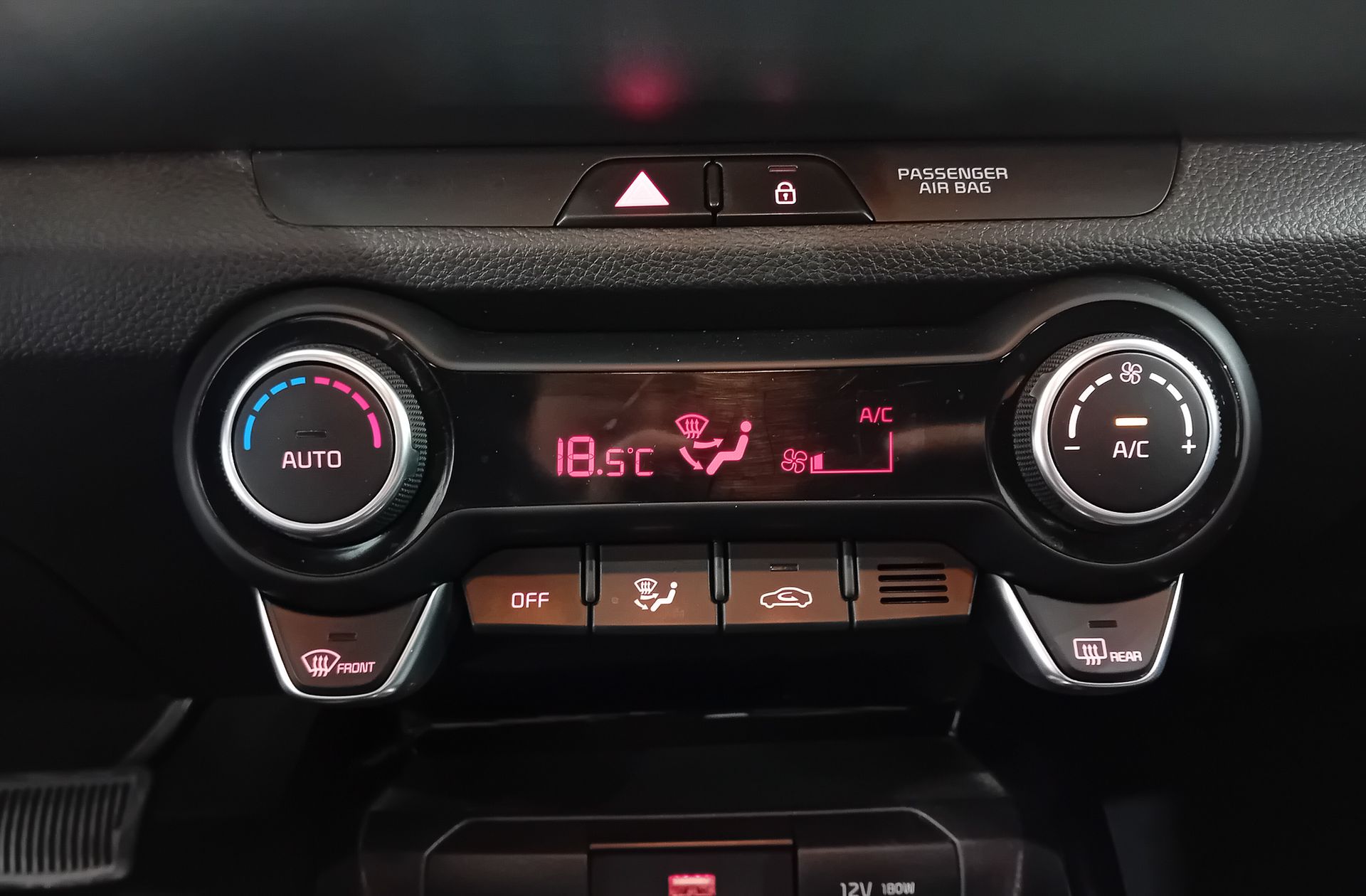 Kia Stonic 1.0 T-GDi MHEV Drive DCT - foto 28
