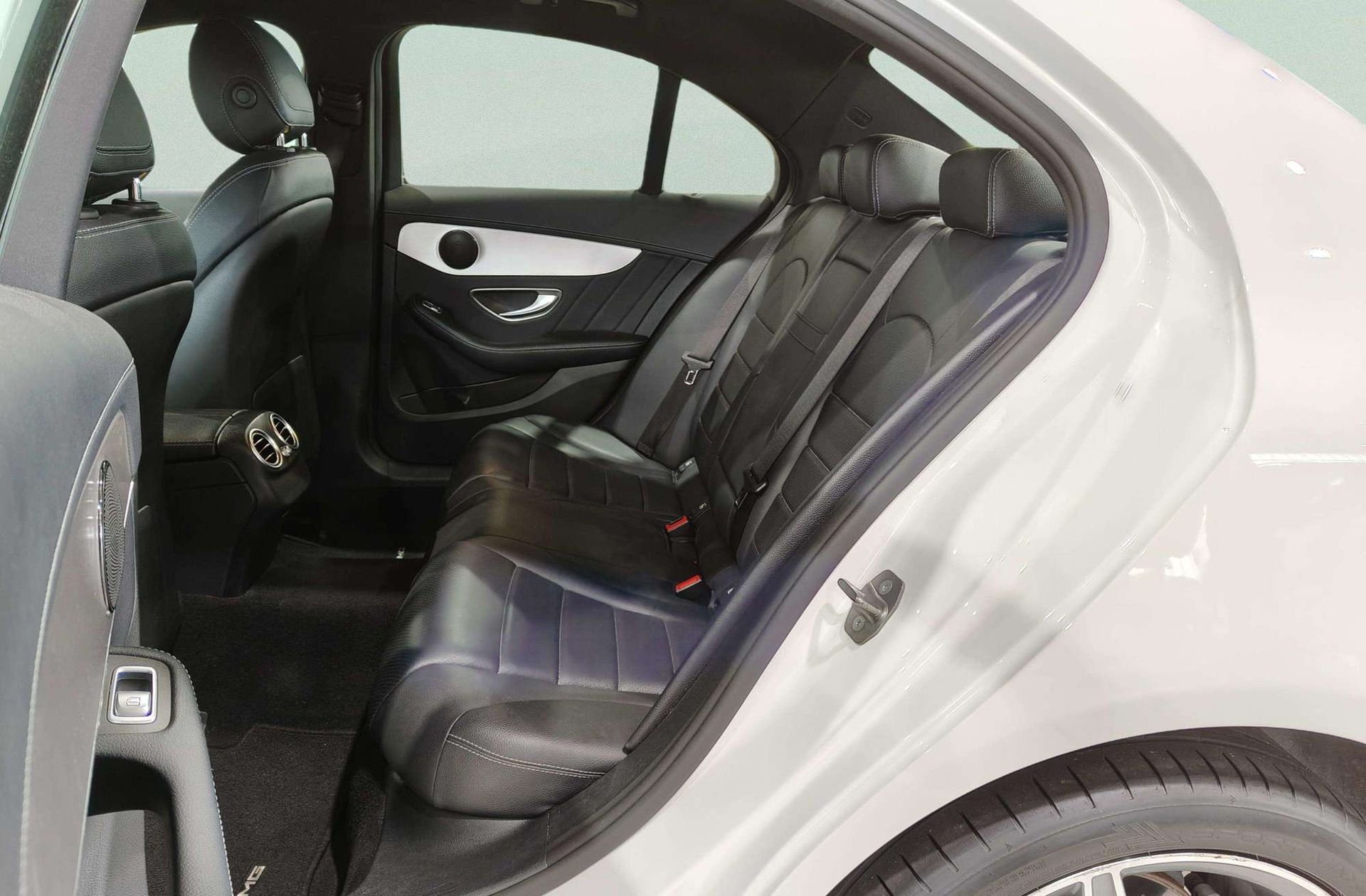 Mercedes-Benz Clase C 220 d Pack AMG - foto 14