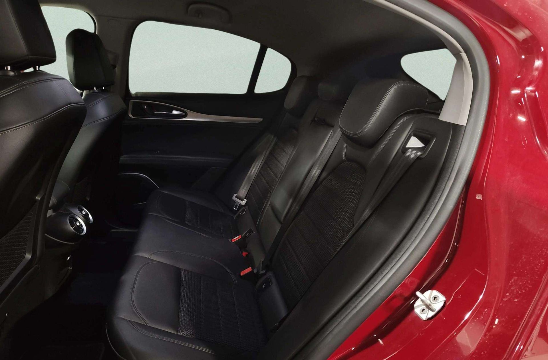 Alfa Romeo Stelvio 2.0 Gasolina Executive AWD - foto 14