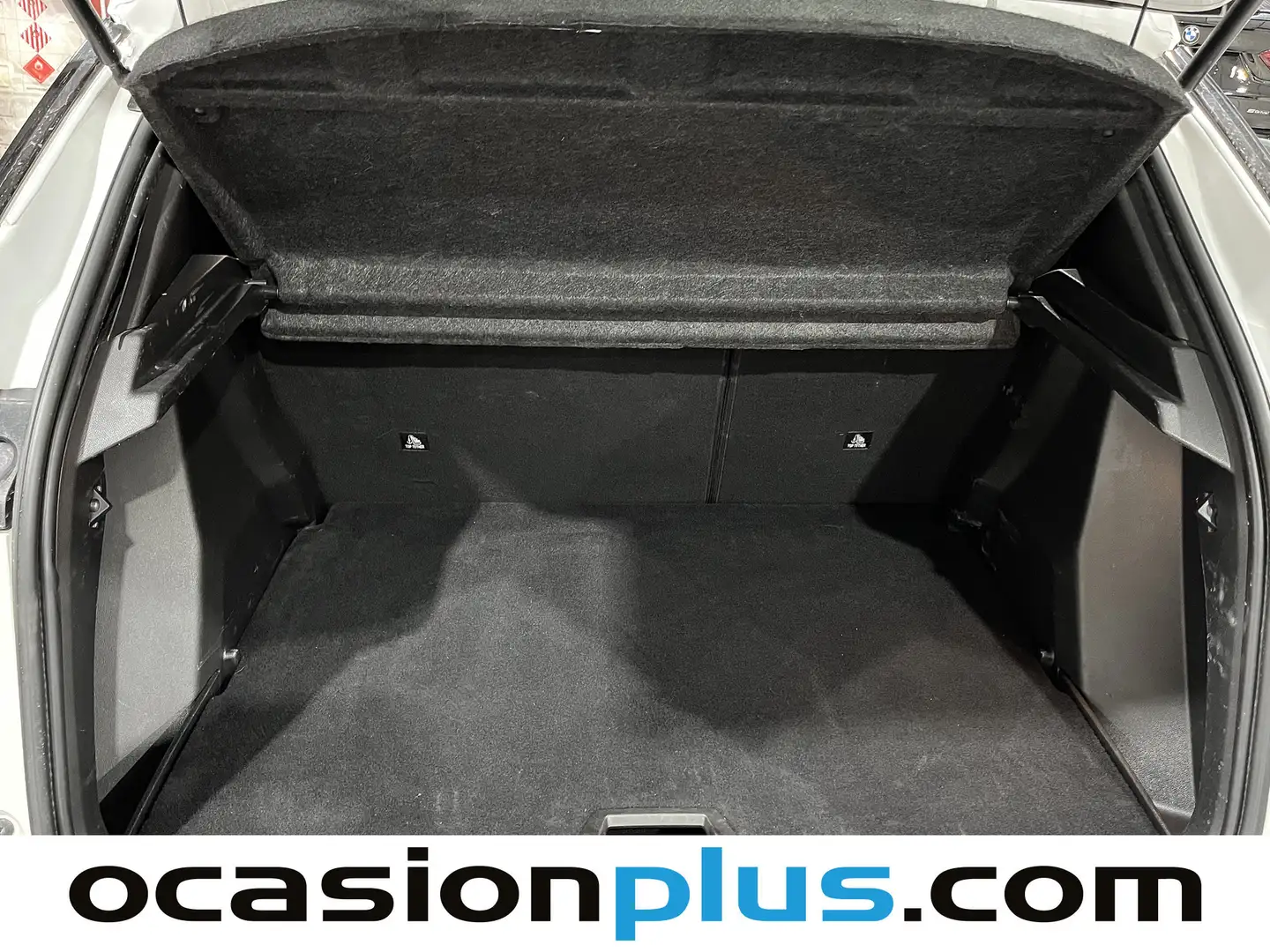 Foto Peugeot 2008 Peugeot 2008 PureTech 100 S&S Allure (100 CV)