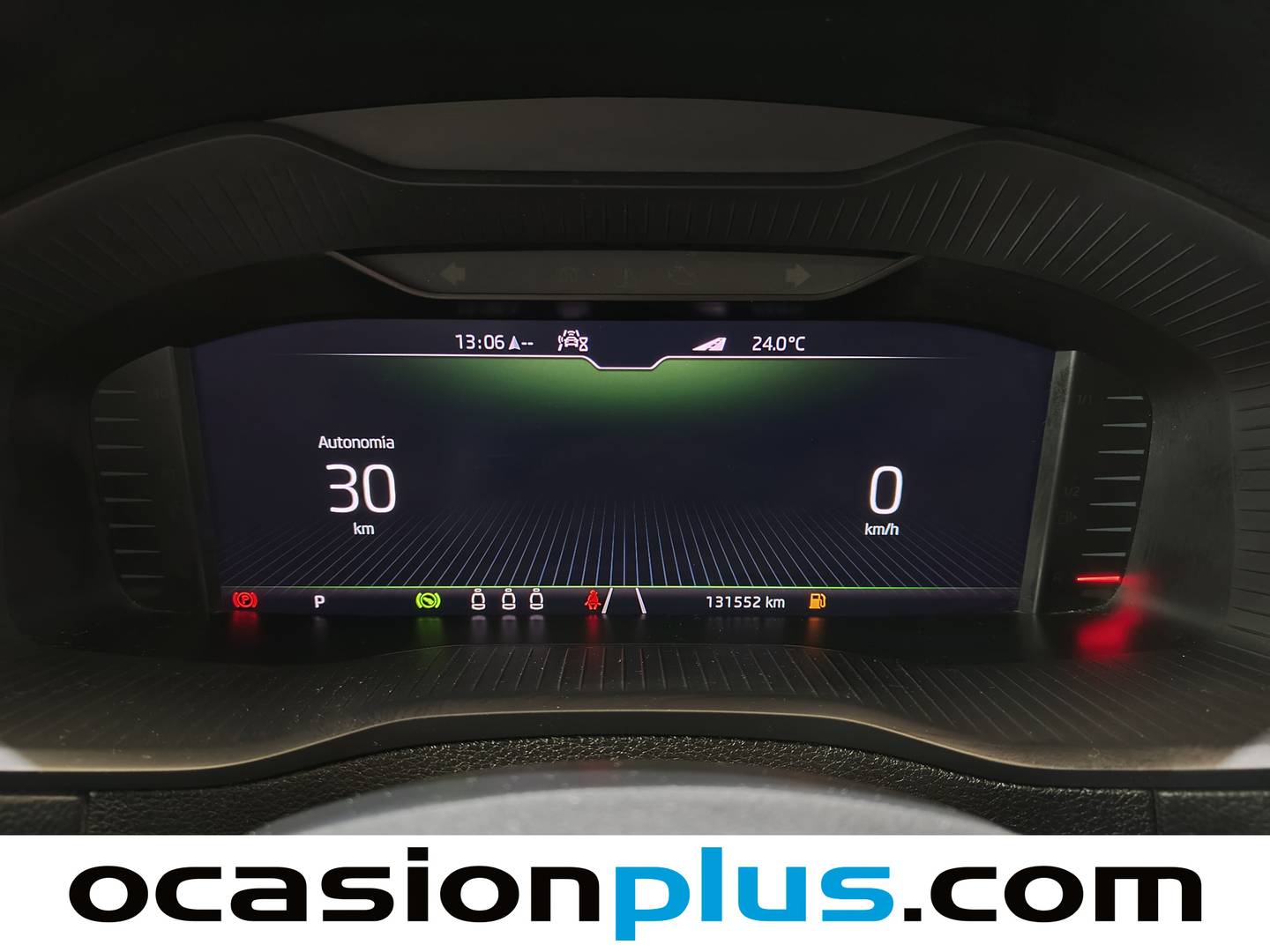 Foto Skoda Karoq Skoda Karoq 1.5 TSI ACT Scout DSG (150 CV)