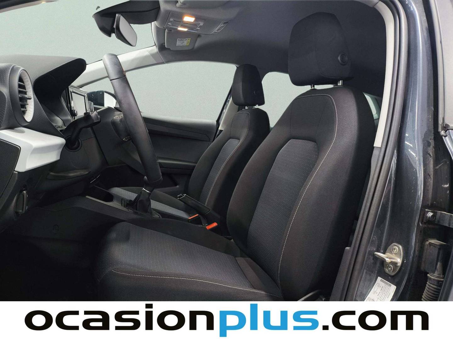 Foto asientos delanteros Seat Ibiza Seat Ibiza 1.0 TSI Style Plus (110 CV)