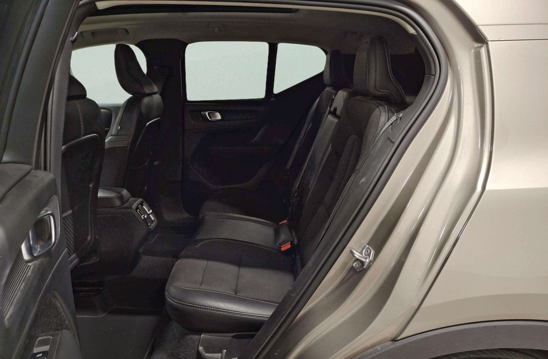 Volvo XC40 T3 Business Plus - foto 14
