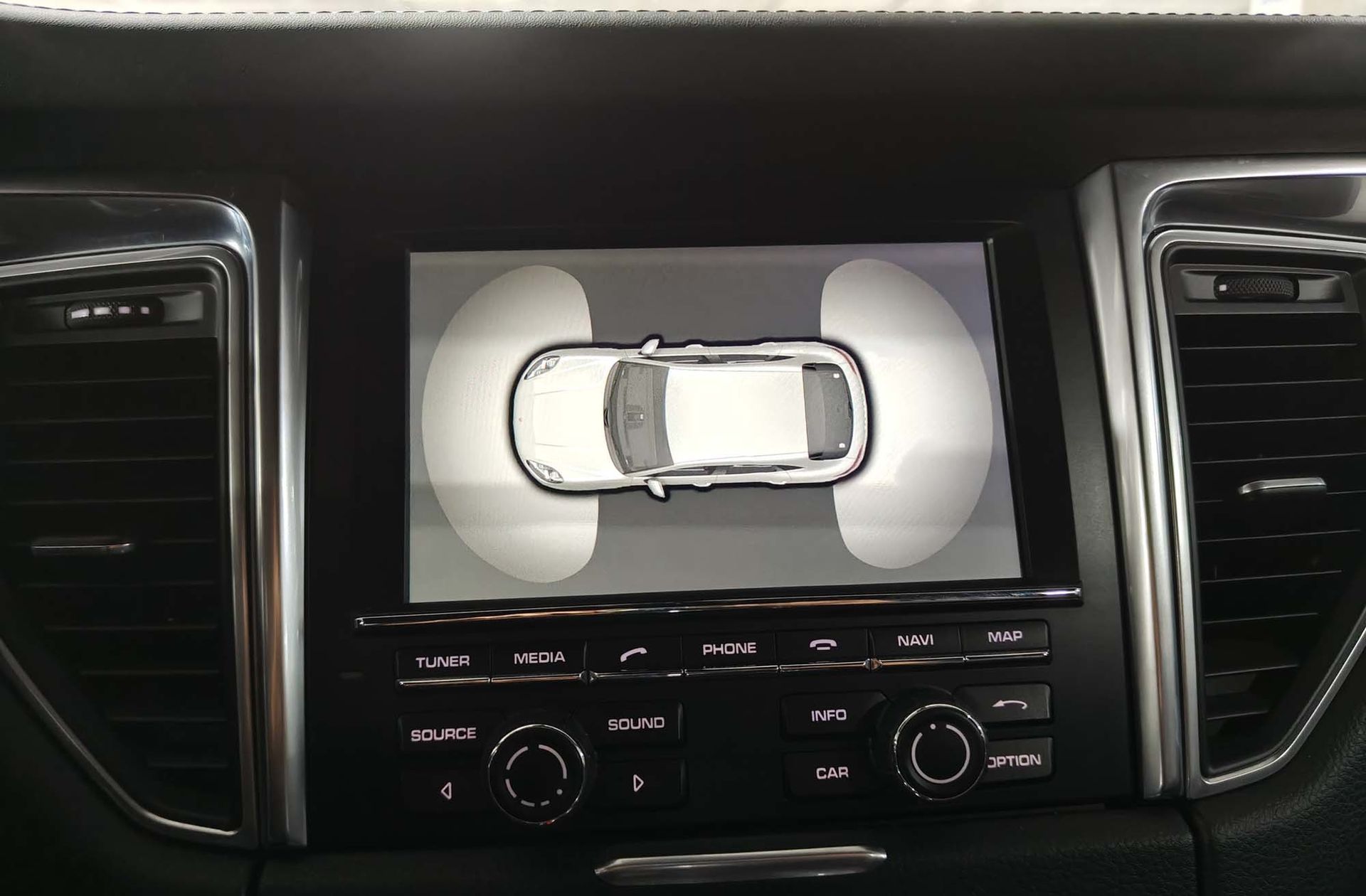 Porsche Macan Turbo - foto 10