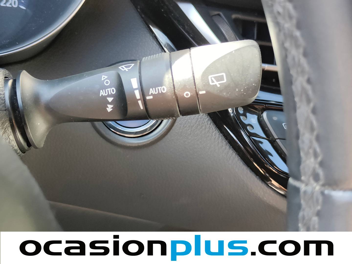 Acabados Toyota C-HR Toyota C-HR 1.8 125H Advance (122 CV)