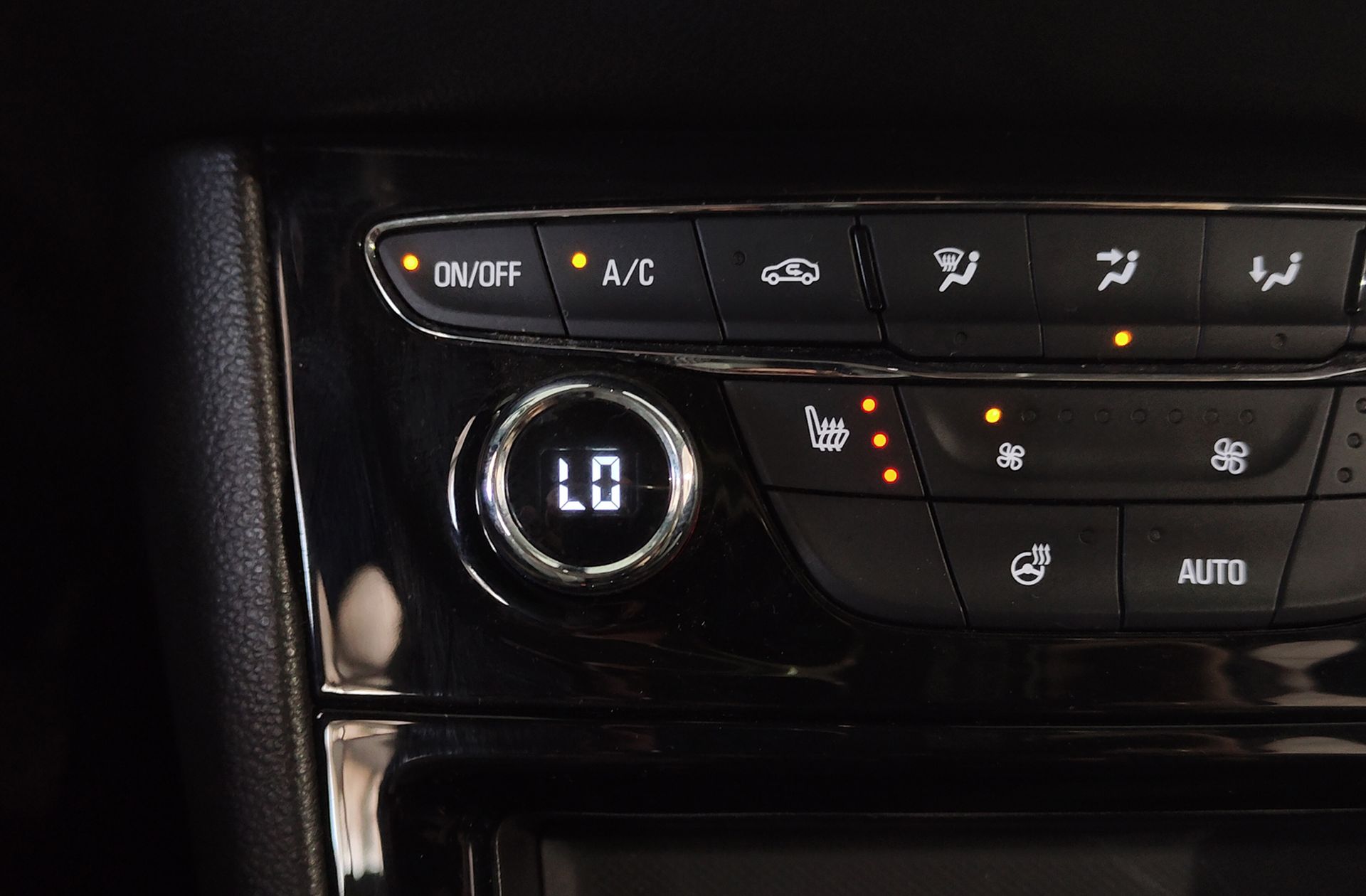 Opel Astra Sports Tourer 1.2 Turbo SHT Business Elegance - foto 8