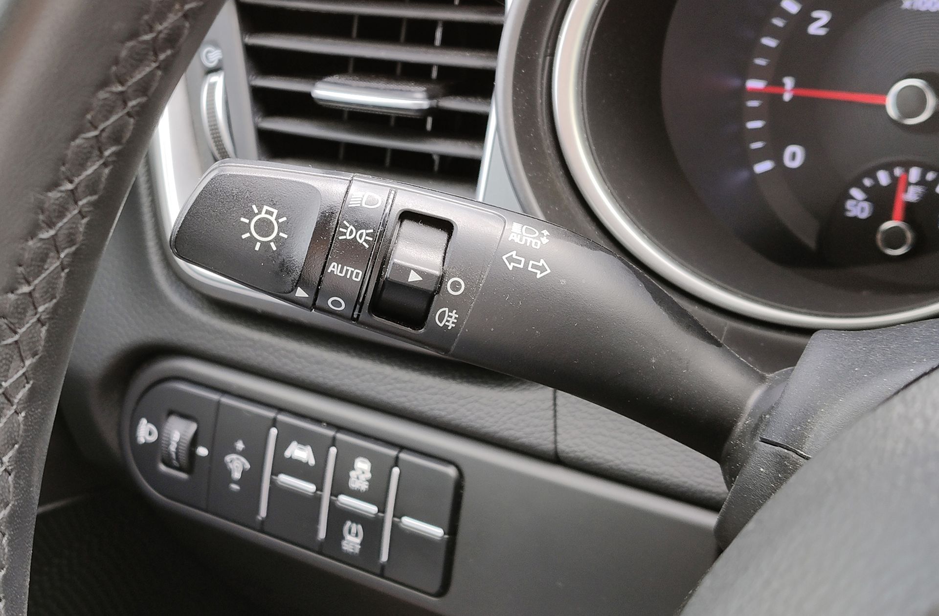 Kia Ceed 1.0 T-GDi Concept - foto 24