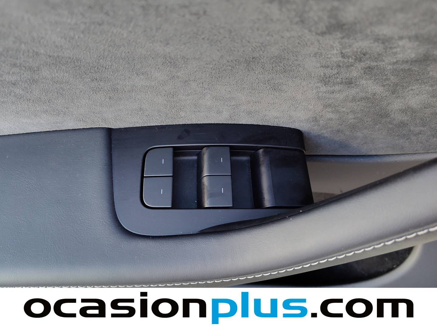 Foto Tesla Model Y Tesla Model Y Tracción Trasera RWD (347 CV)