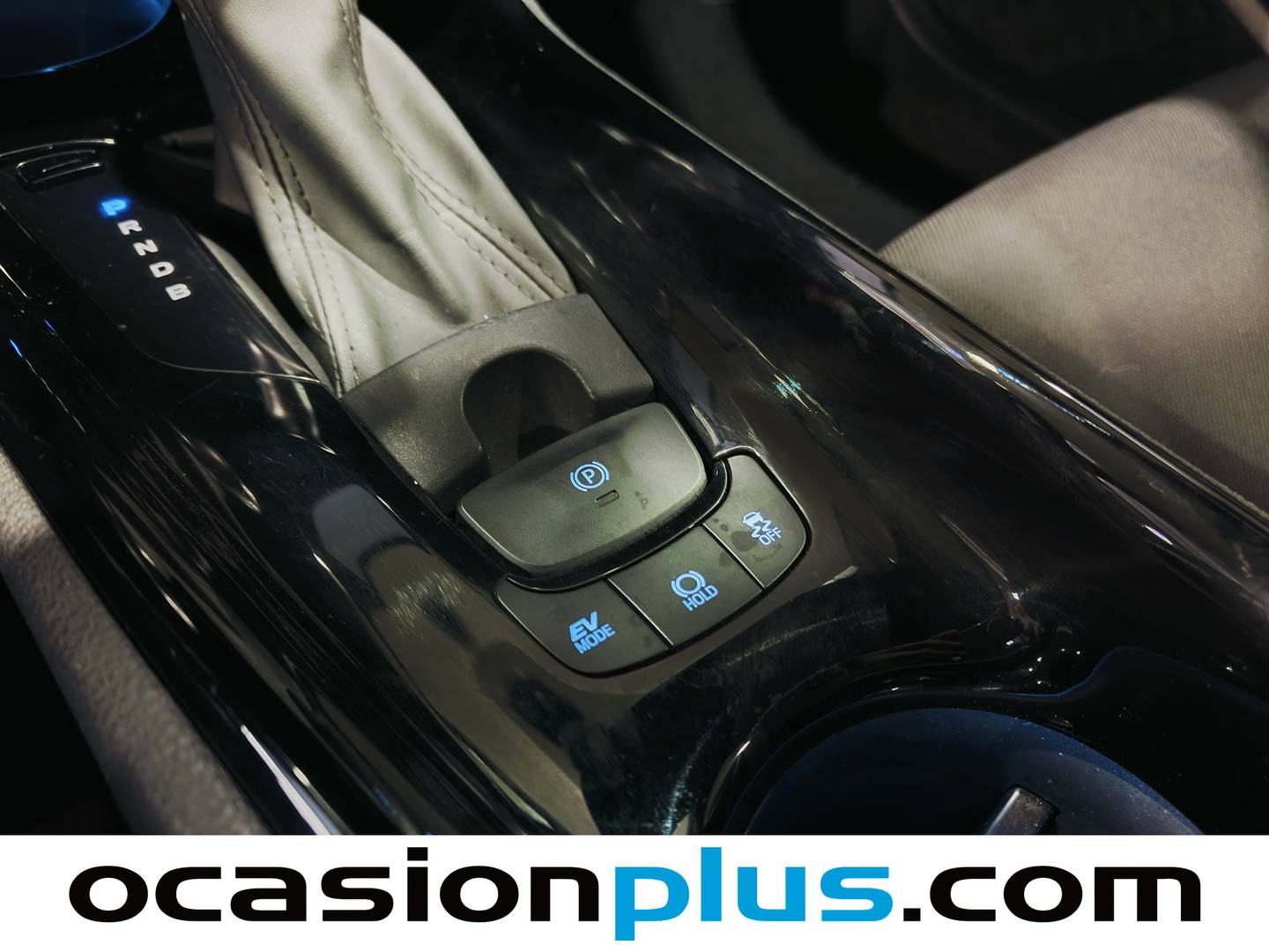 Foto Toyota C-HR Toyota C-HR 1.8 125H Advance (122 CV)