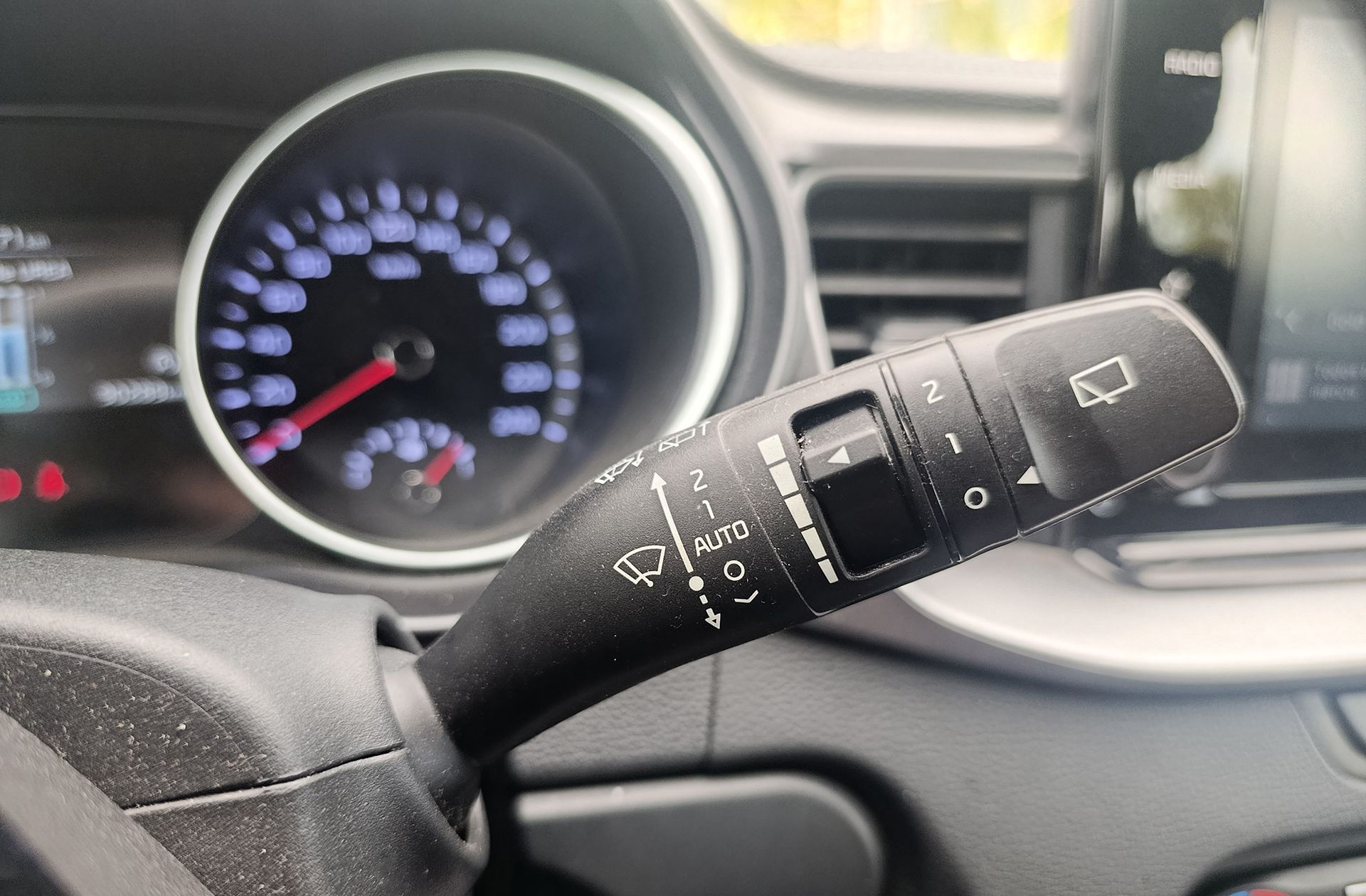 Kia Ceed 1.6 MHEV iMT Drive - foto 33