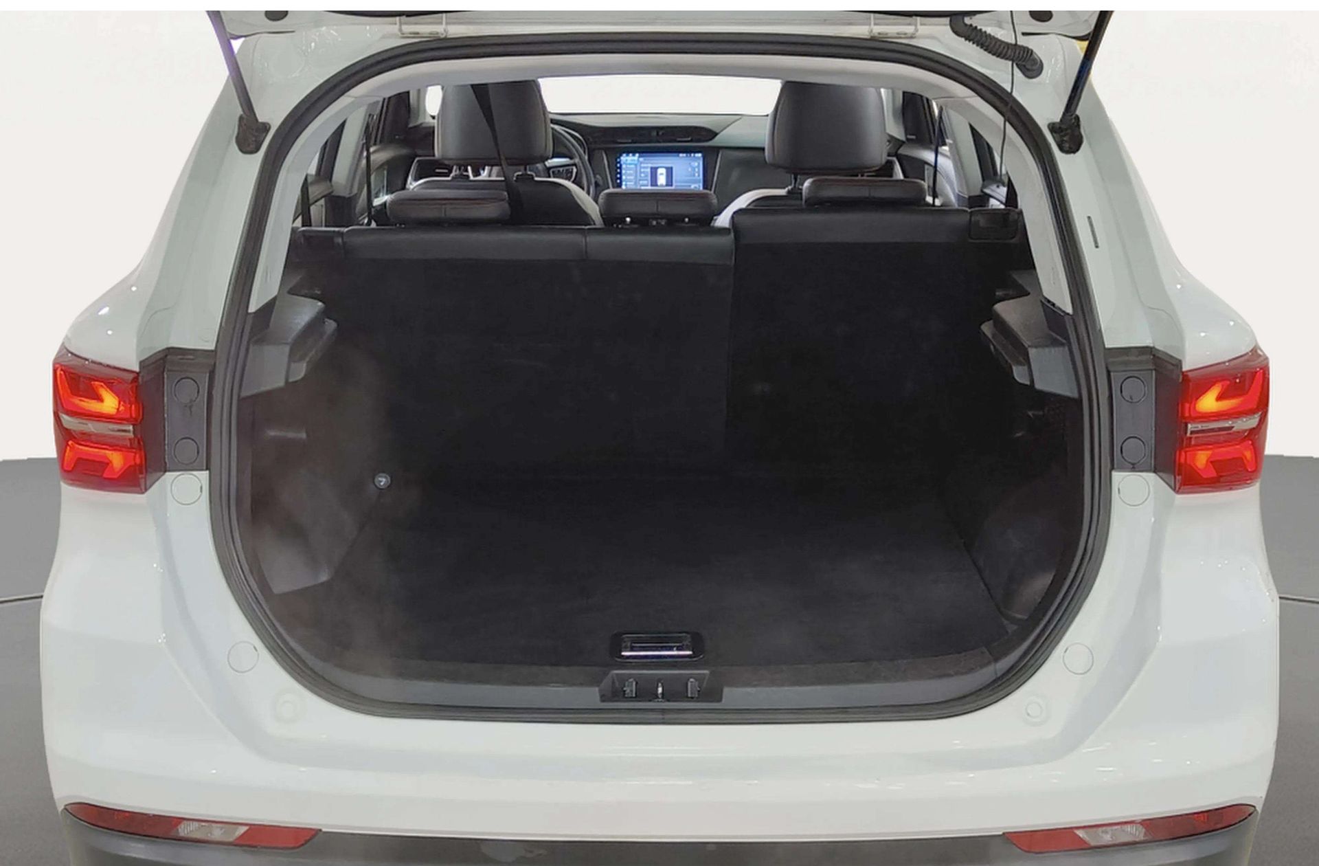 SWM G01 1.5T Luxury - foto 21