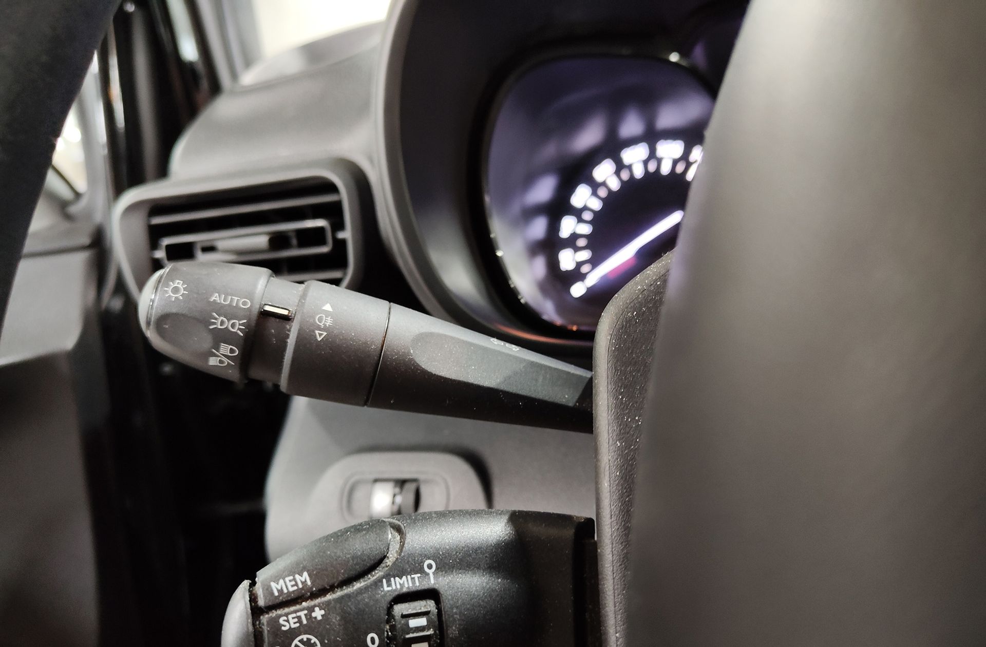 Citroën Berlingo Combi PureTech 110 Talla M Live - foto 19