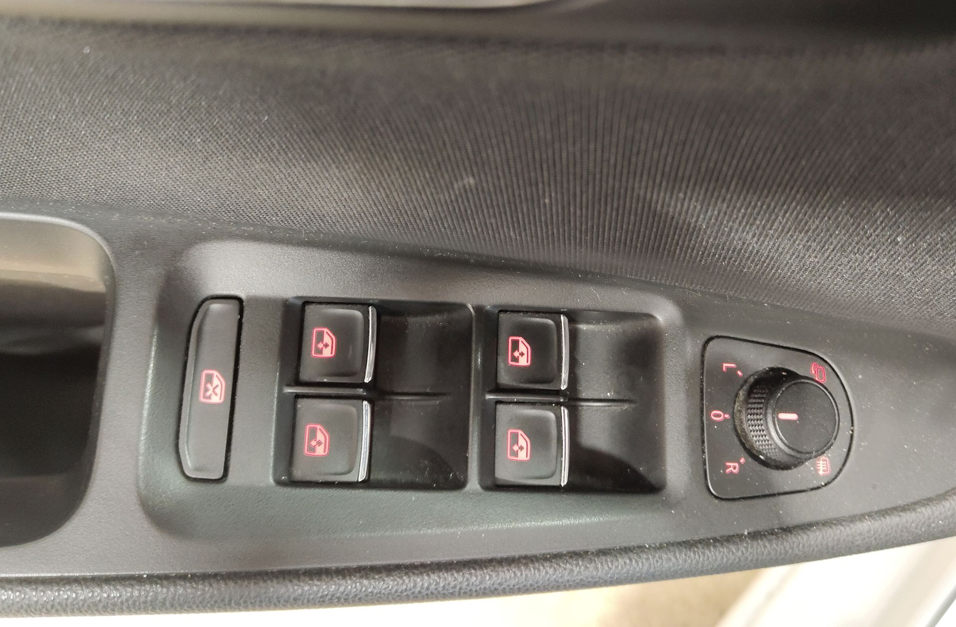 SEAT León ST 2.0 EcoTSI FR Edition DSG - foto 32