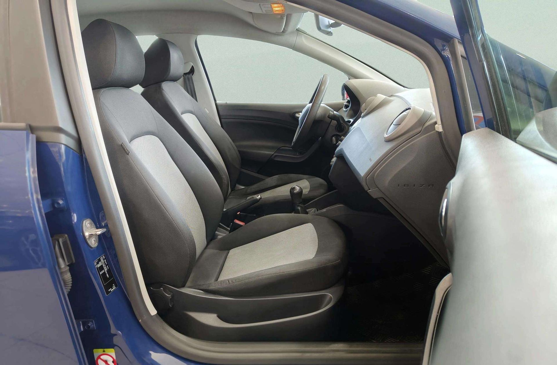 SEAT Ibiza 1.0 Reference - foto 14