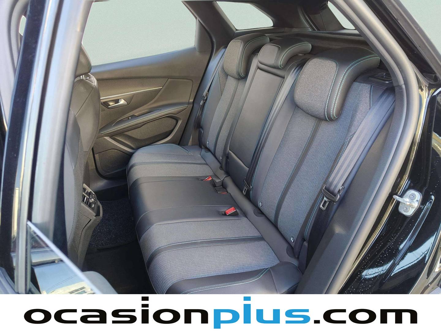 Foto asientos traseros Peugeot 3008 Peugeot 3008 PureTech 130 S&S Allure Pack (130 CV)