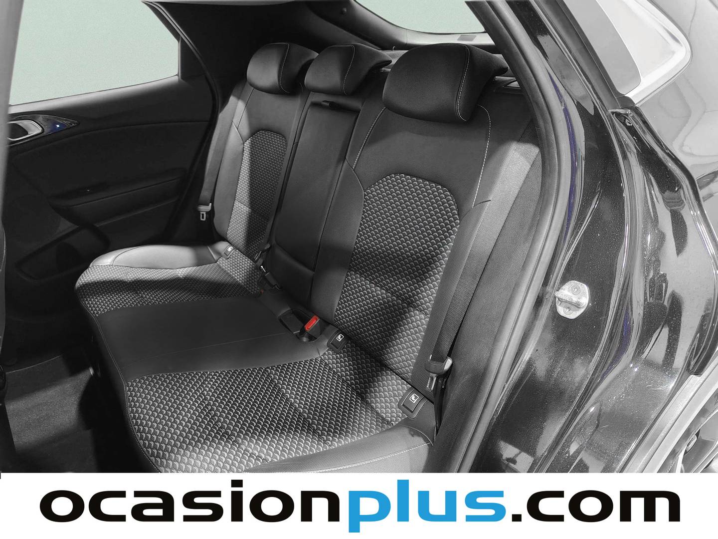 Foto asientos traseros KIA XCeed Kia XCeed 1.5 MHEV iMT Tech (160 CV)