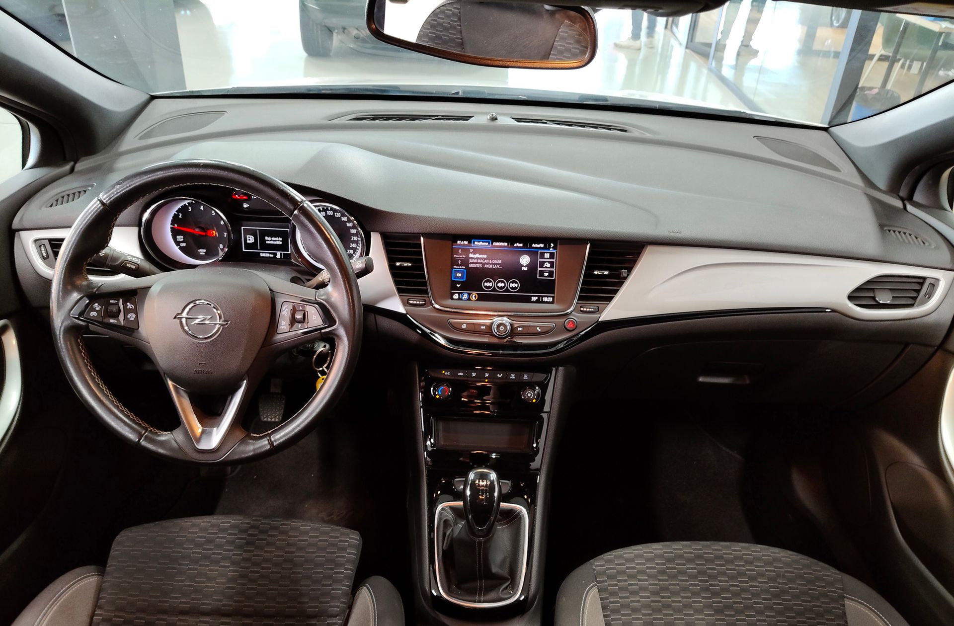 Opel Astra 1.2 Turbo SHL GS Line - foto 6