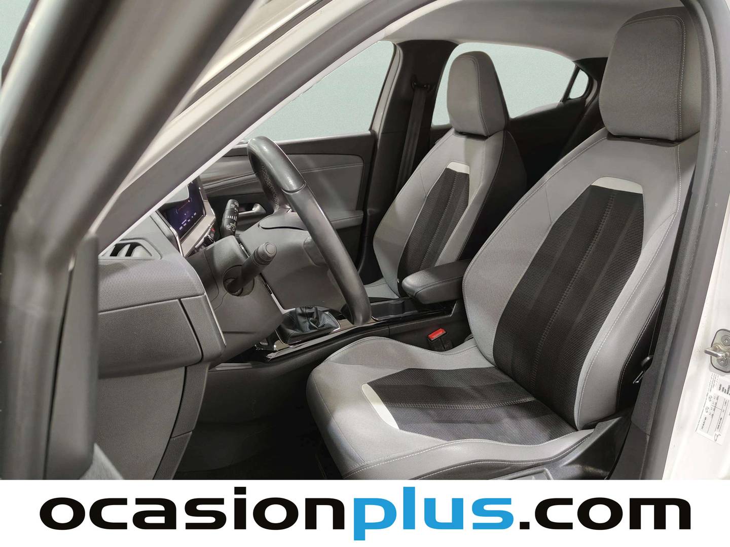 Foto asientos delanteros Opel Mokka Opel Mokka 1.2 T Business Elegance (130 CV)