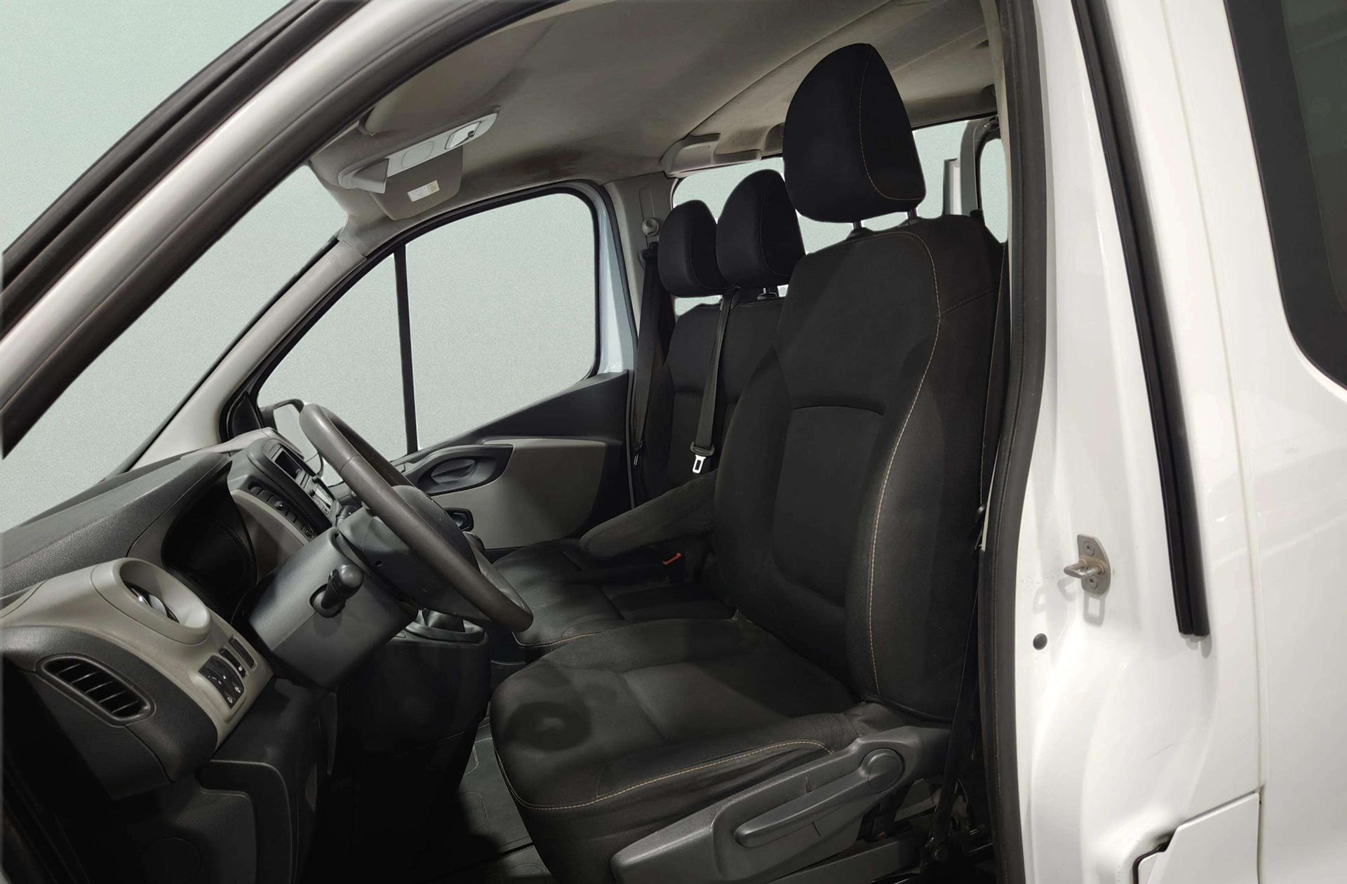 Renault Trafic dCi 115 Combi Mixto 5/6 N1 - foto 8