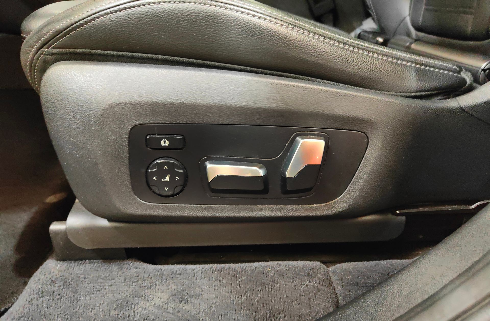 BMW X3 xDrive30i - foto 8