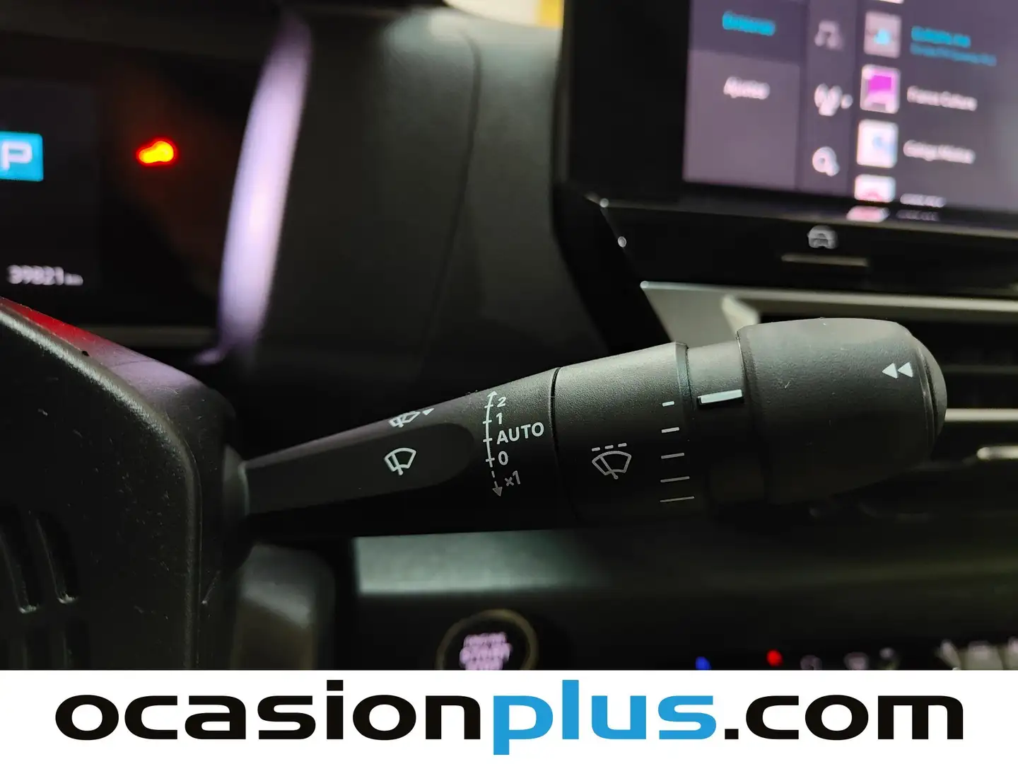 Foto Citroën C4 X Citroen C4 X PureTech 130 S&S Plus EAT8 (131 CV)