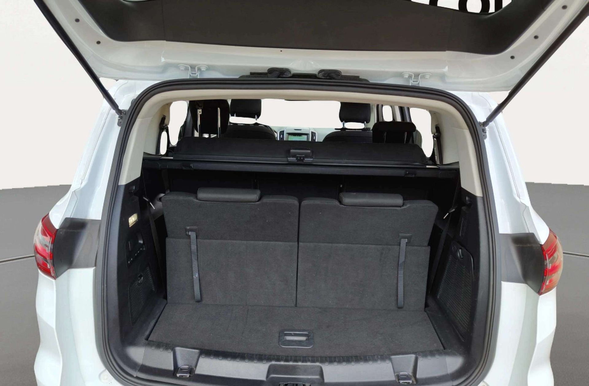Ford S-Max 1.5 EcoBoost Titanium 7 plazas - foto 22