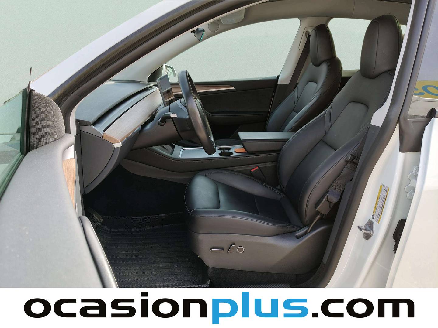 Foto asientos delanteros Tesla Model Y Tesla Model Y Tracción Trasera RWD (347 CV)