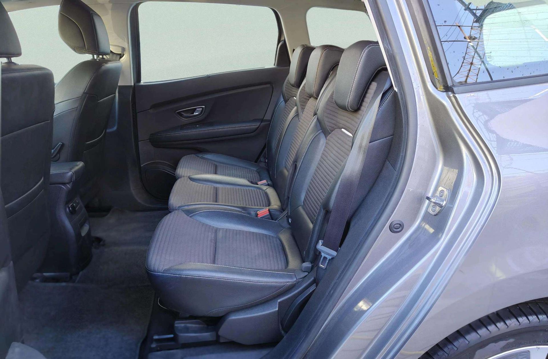 Renault Grand Scénic Zen TCe GPF 7 plazas - foto 15