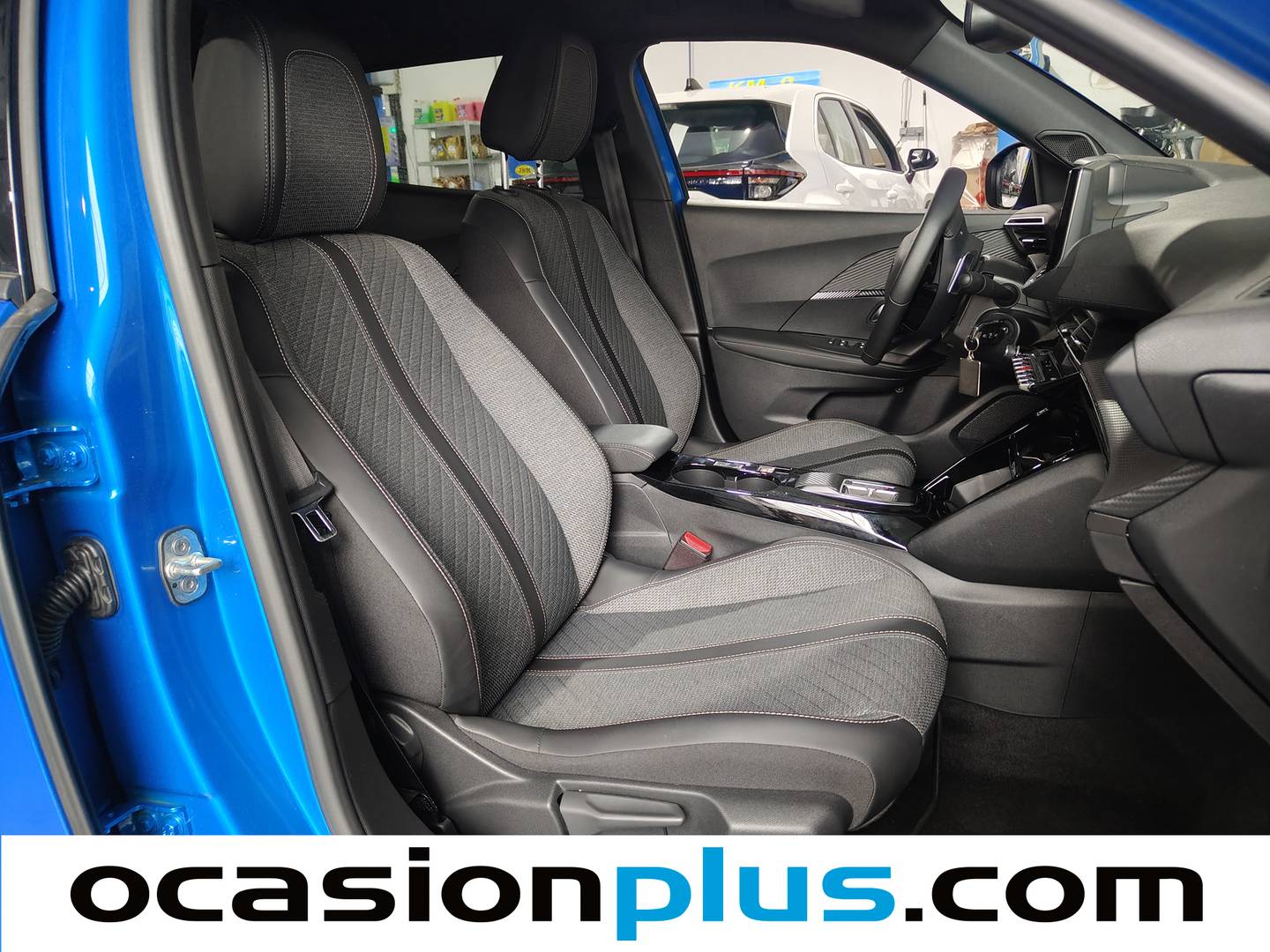 Foto Peugeot 2008 Peugeot 2008 PureTech 130 S&S Allure EAT8 (130 CV)