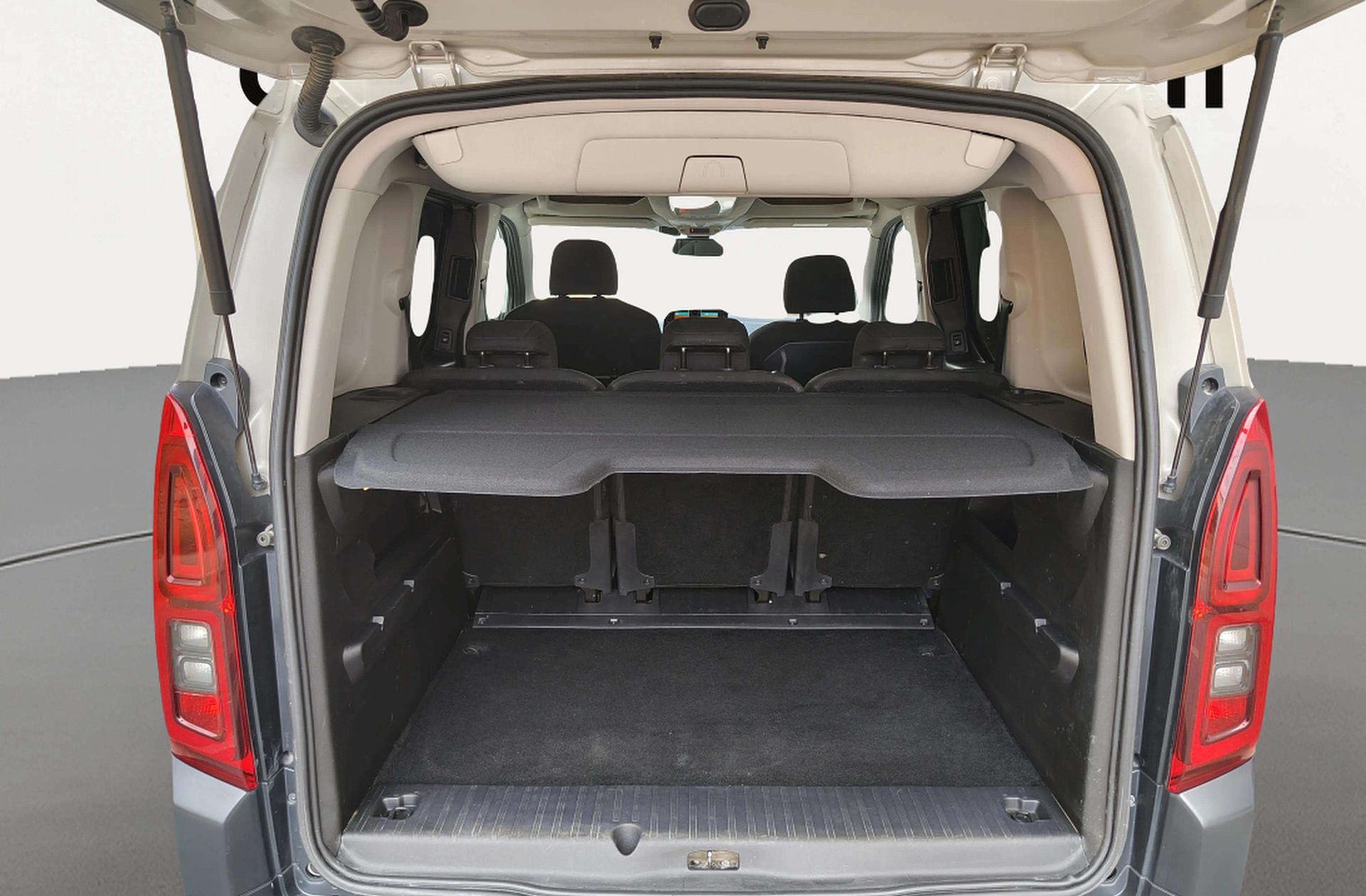 Citroën Berlingo BlueHDi 130 Talla M Shine - foto 15