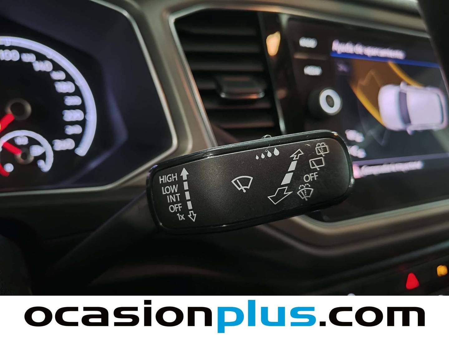 Volkswagen T-Roc Volkswagen T-Roc Advance R-Line 1.0 TSI (110 CV) R-Line 1.0 TSI 81 kW (110 CV) 110cv