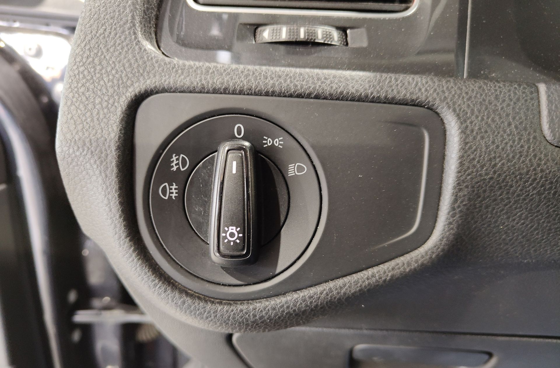 Volkswagen Golf Edition 1.0 TSI - foto 23