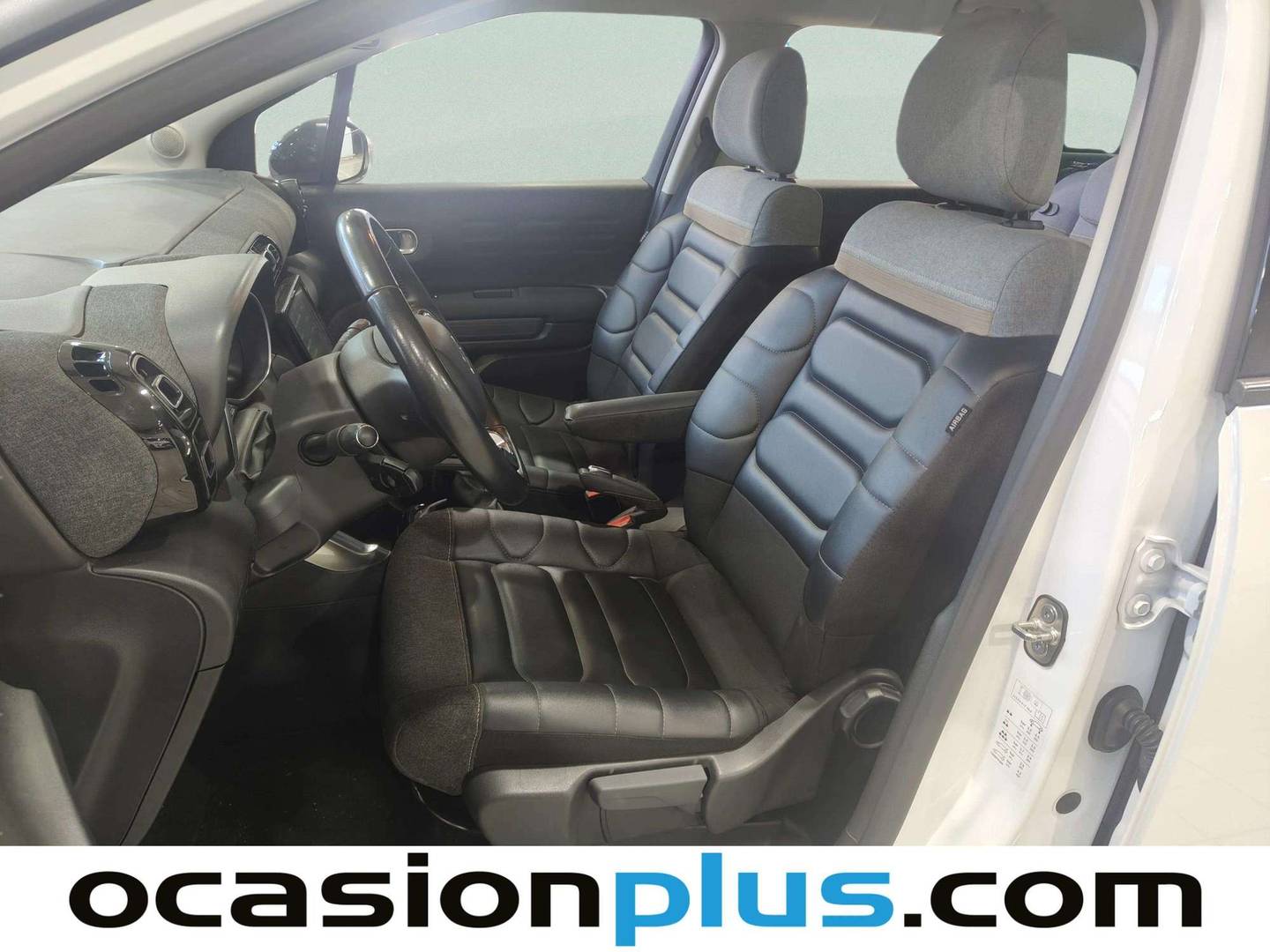 Foto asientos delanteros Citroën C3 Aircross Citroen C3 Aircross BlueHDi 110 S&S Shine (110 CV)