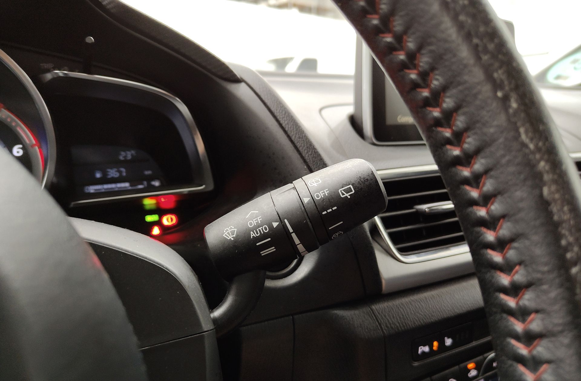 Mazda Mazda3 2.2 DE Luxury - foto 34