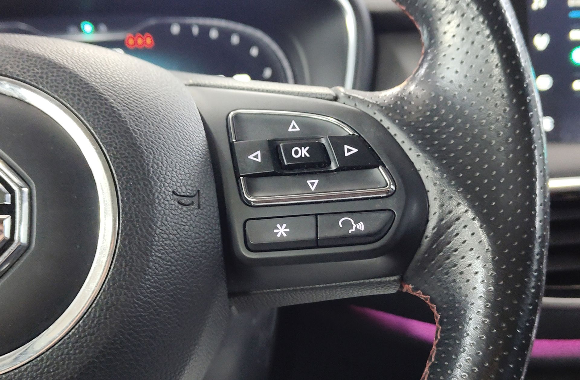 MG HS 1.5 Turbo GDI Luxury DCT - foto 36