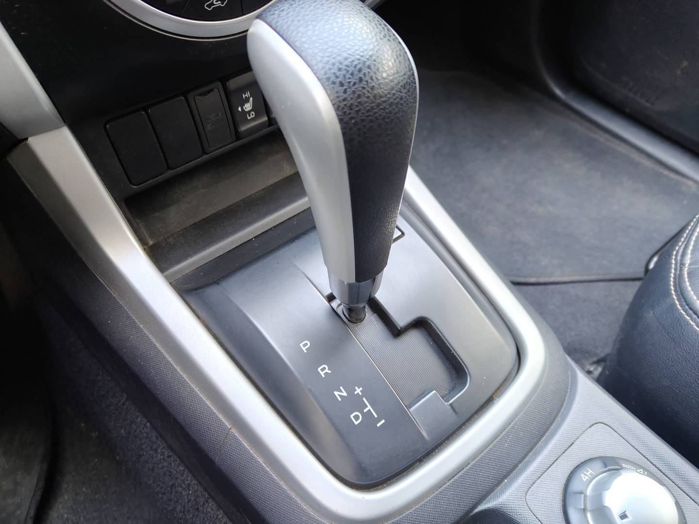 Foto Isuzu D-Max Isuzu D-Max 1.9 Crew Solar Auto (164 CV)