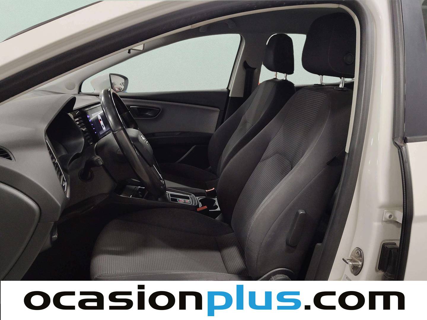 Foto asientos delanteros Seat León Seat León 1.4 TGI GNC S&S Style (110 CV)