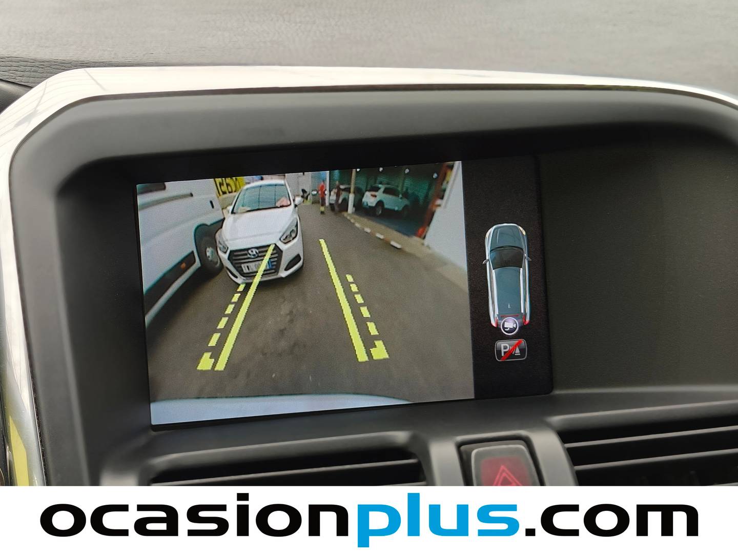 Equipamiento del Volvo XC60 Volvo XC60 D3 Kinetic (150 CV)