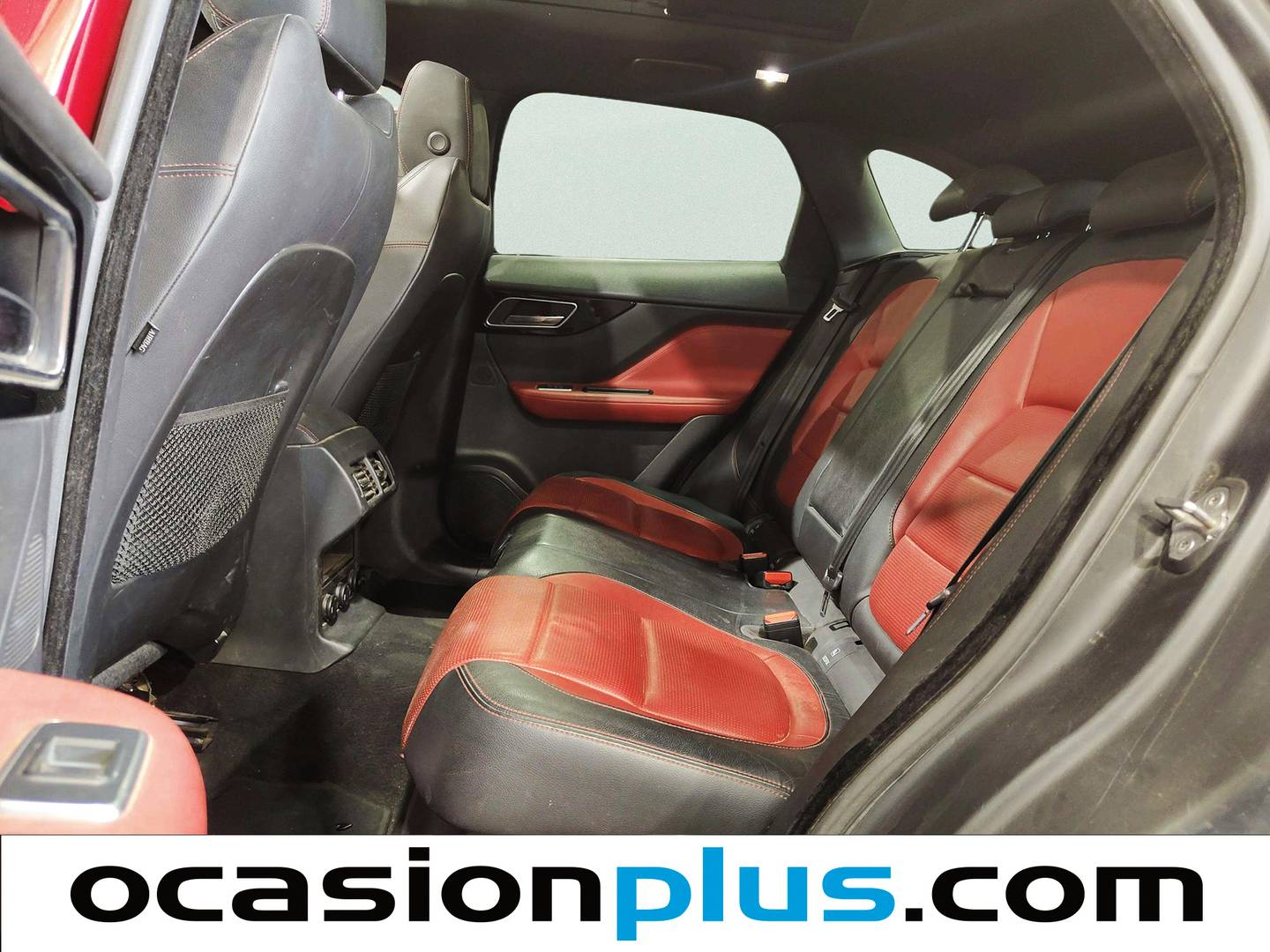 Foto asientos traseros Jaguar F-Pace Jaguar F-PACE 2.0L i4D R-Sport AWD (180 CV)