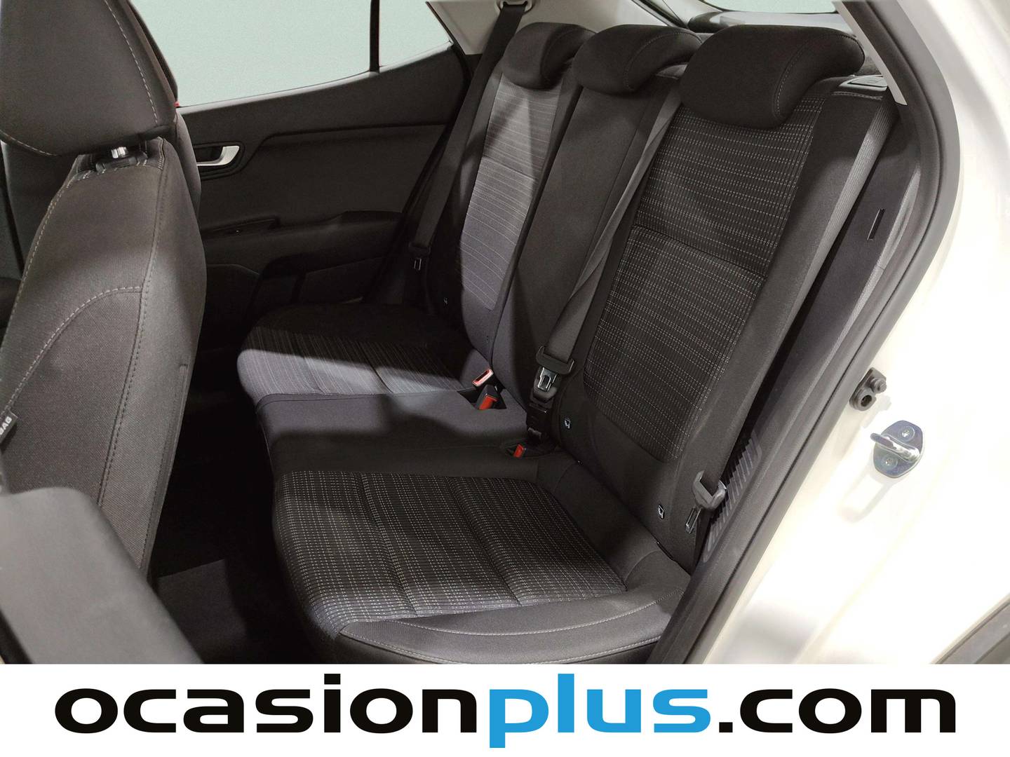 Foto asientos traseros KIA Stonic KIA Stonic 1.0 T-GDi MHEV Drive (100 CV)
