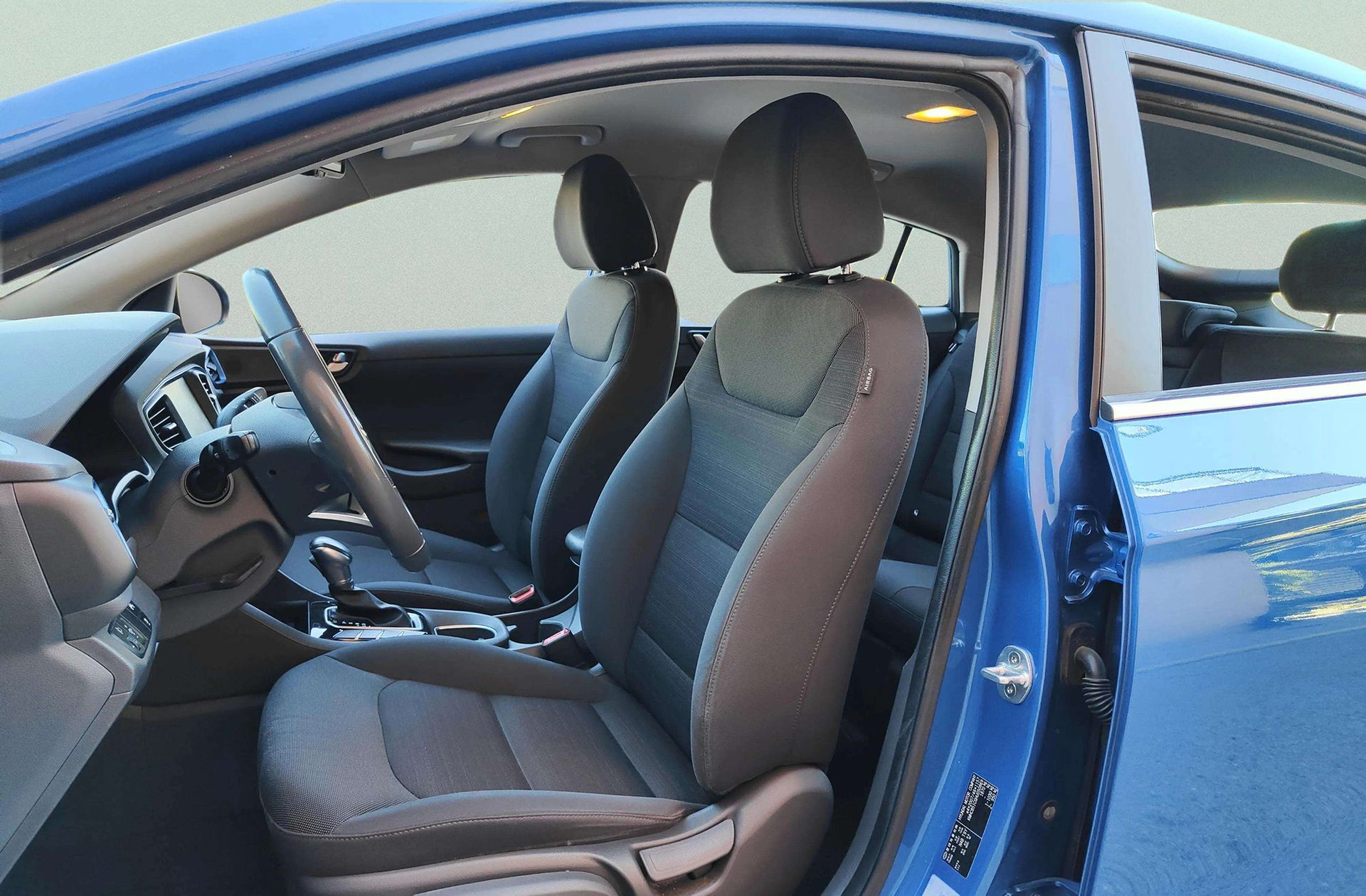 Hyundai Ioniq 1.6 GDI HEV Tecno DCT - foto 12