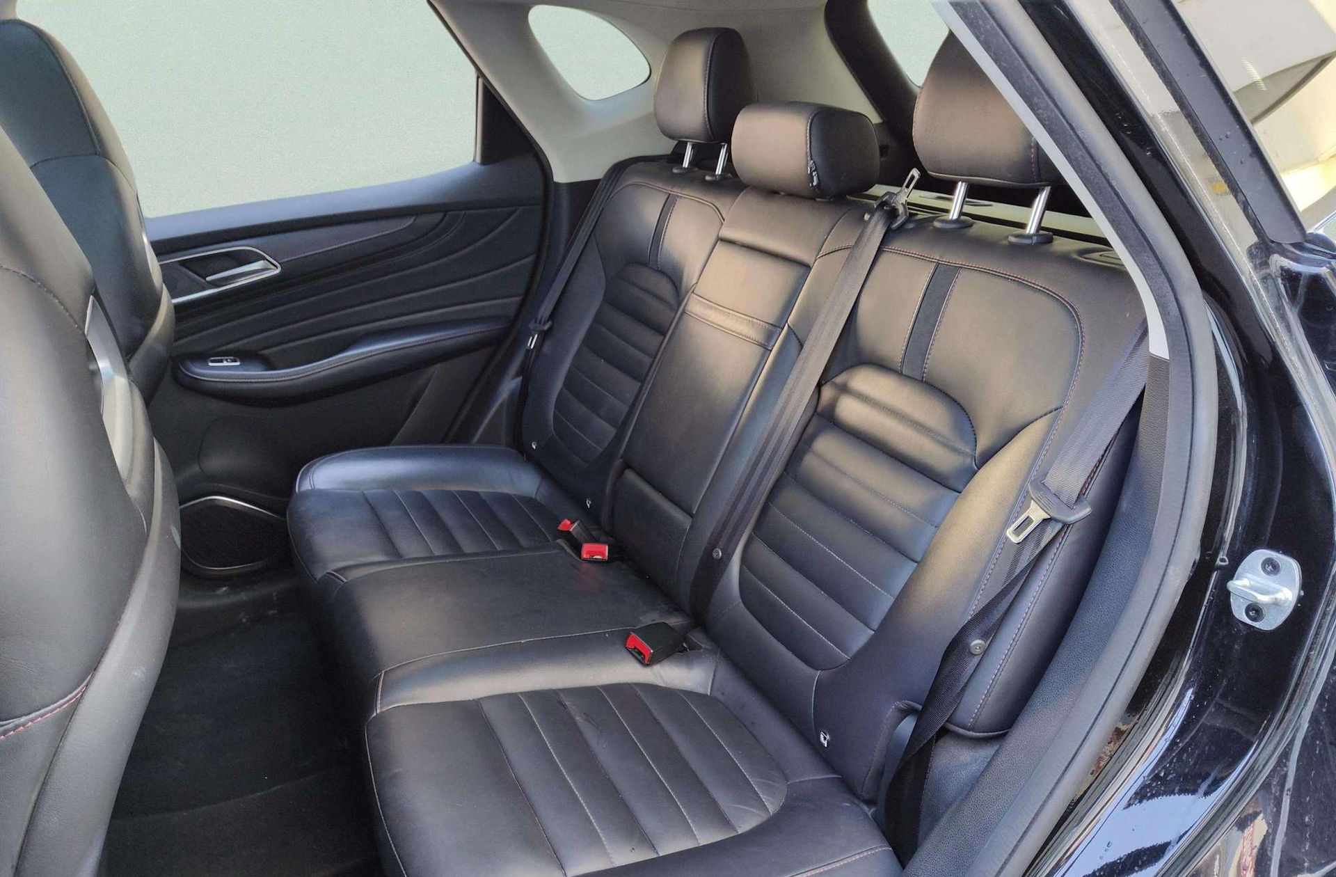 MG HS 1.5 Turbo GDI Luxury DCT - foto 14
