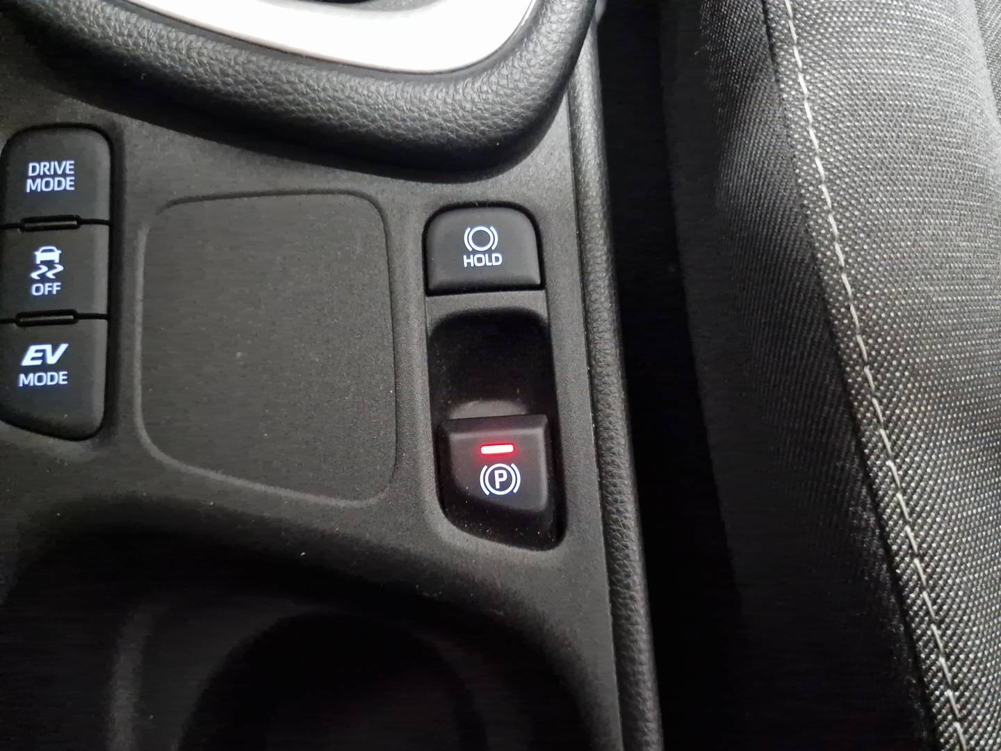 Foto Toyota Yaris Toyota Yaris 120H Business Plus (116 CV)