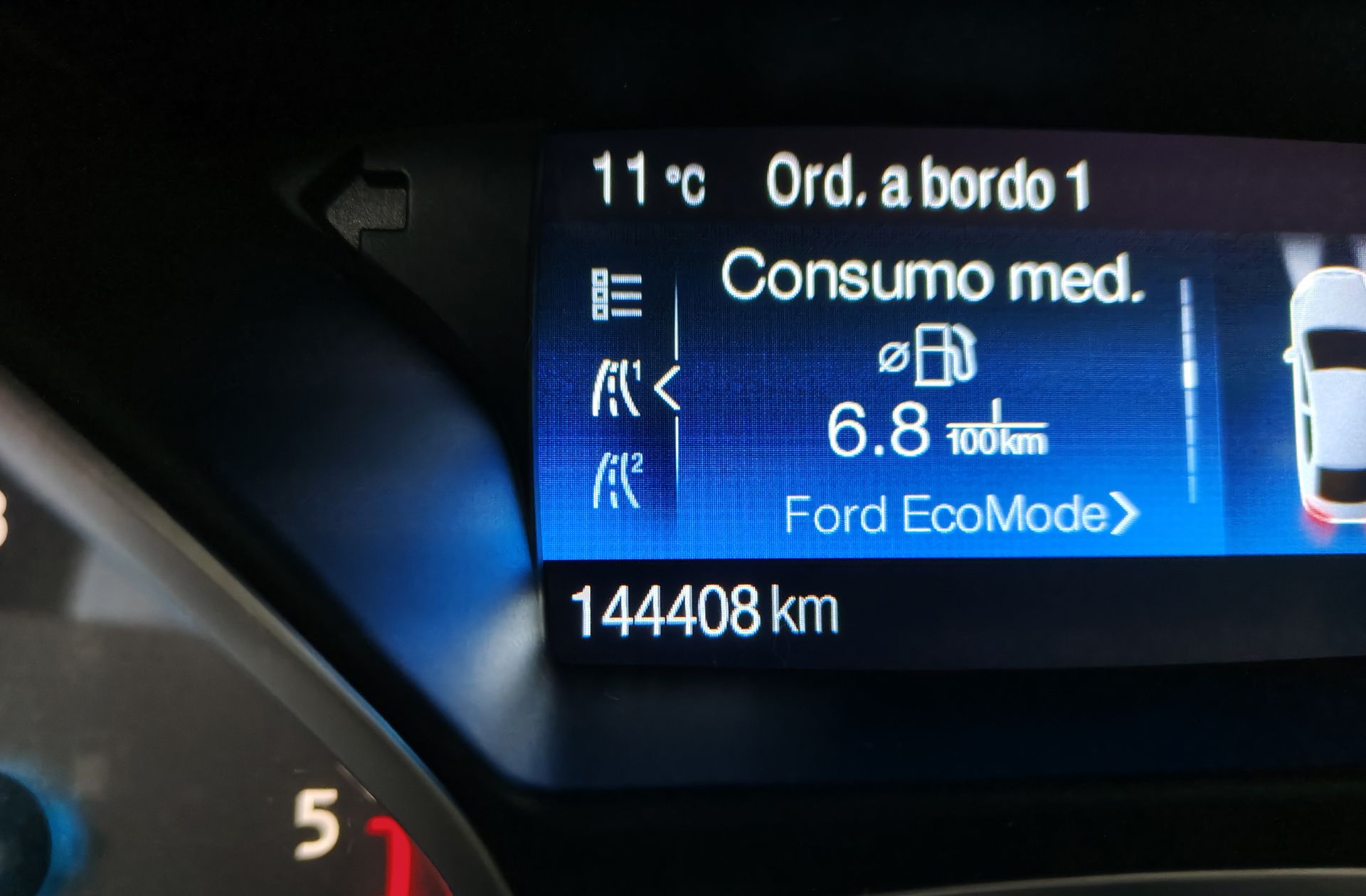 Ford Kuga 2.0 TDCi Business 4x2 - foto 9