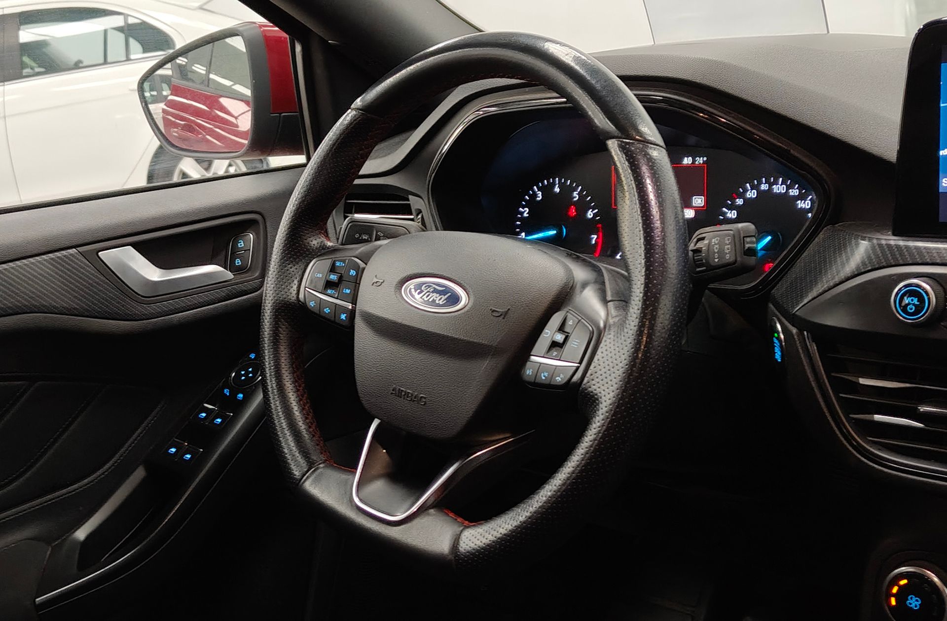 Ford Focus 1.0 EcoBoost ST-Line - foto 22