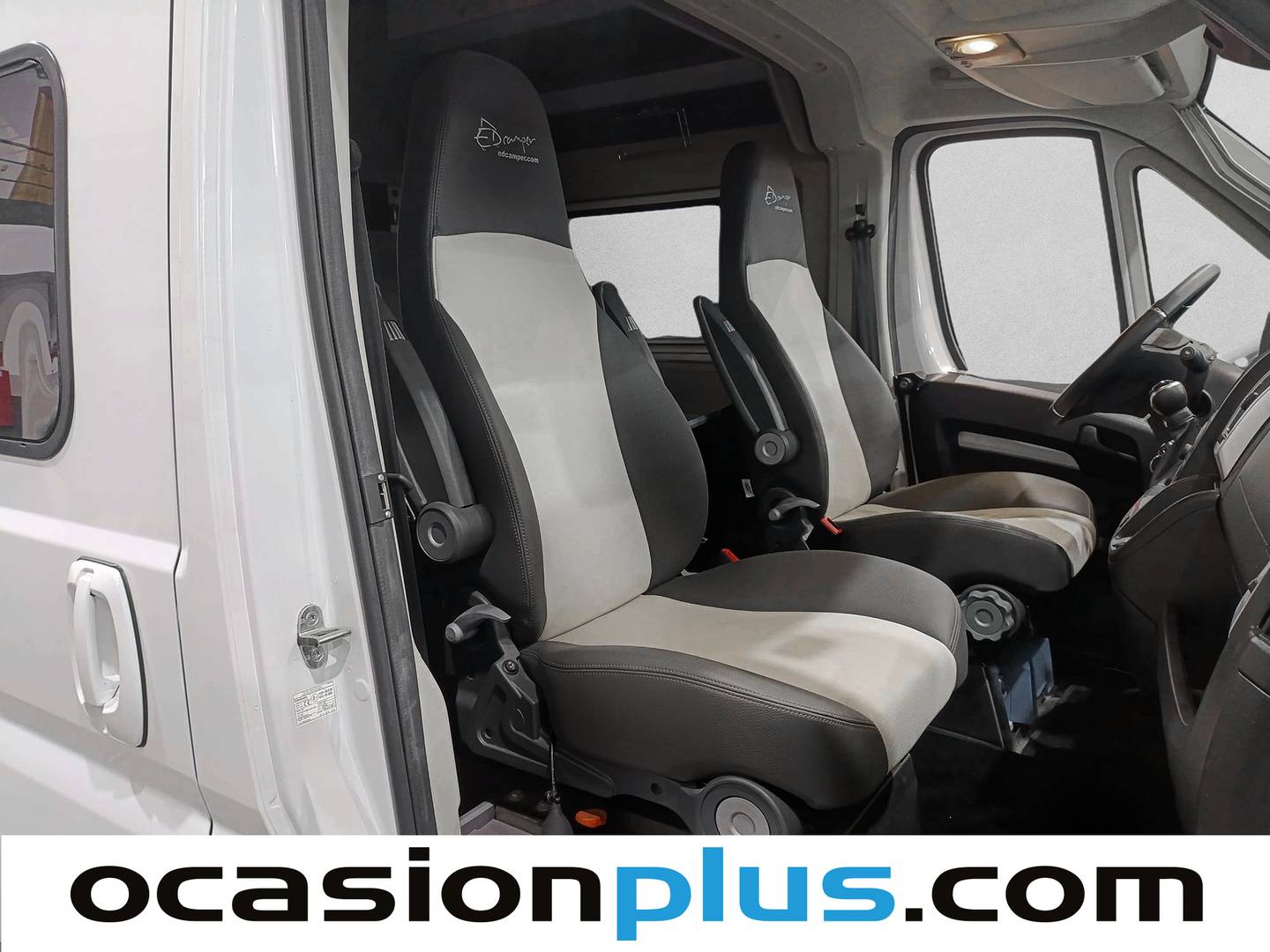 Foto asientos traseros Fiat Ducato Fiat Ducato Furgón Maxi 35 L4 H3 2.3 1FA  (160 CV)