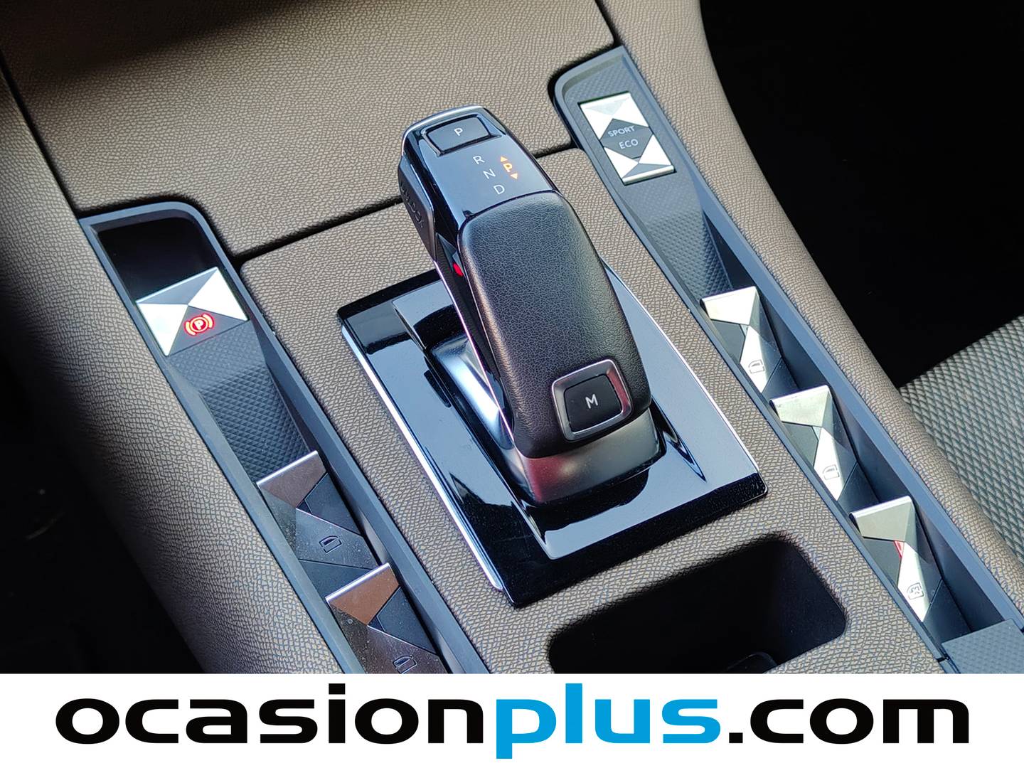 DS DS 7 Crossback DS DS7 Crossback BlueHDi 130 DE Bastille + AT (130 CV) de segunda mano